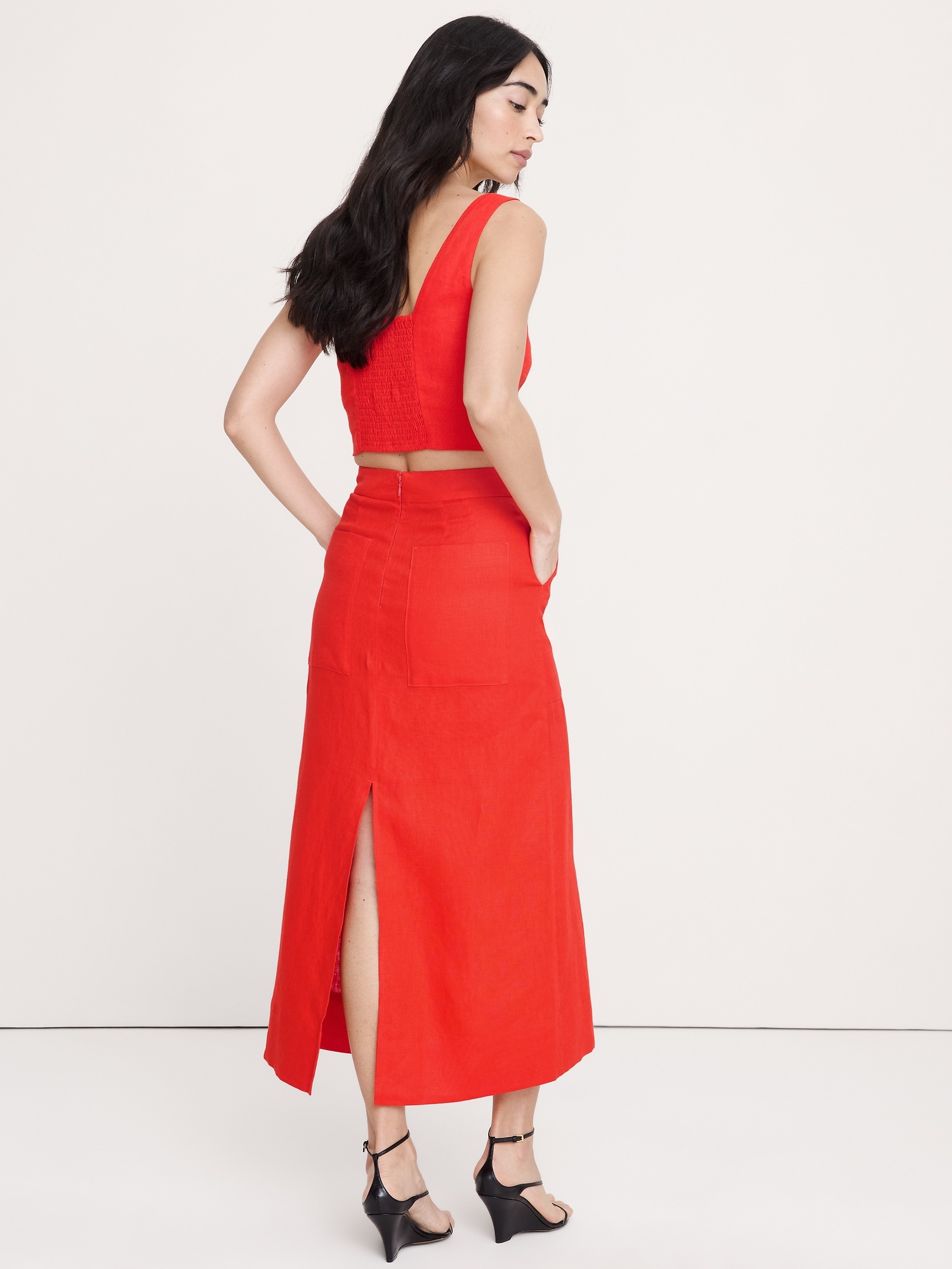 Женская юбка Banana Republic Linen Front-Slit Midi, цвет: Красный — фото 2