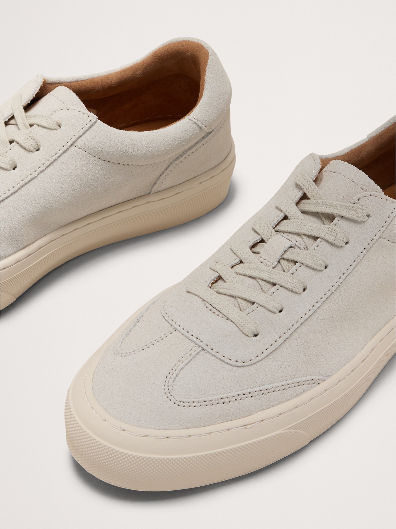 Мужские кроссовки Banana Republic Suede Court, цвет: Меловой белый — фото 5