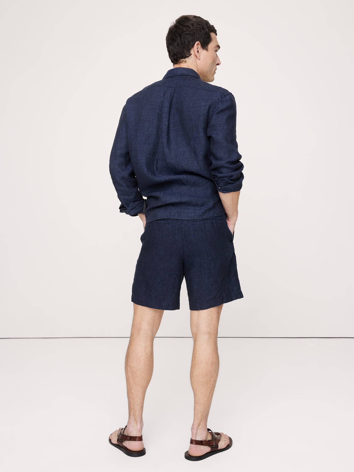 Мужские шорты Banana Republic 7" Linen Short, цвет: Тёмно-синий — фото 2