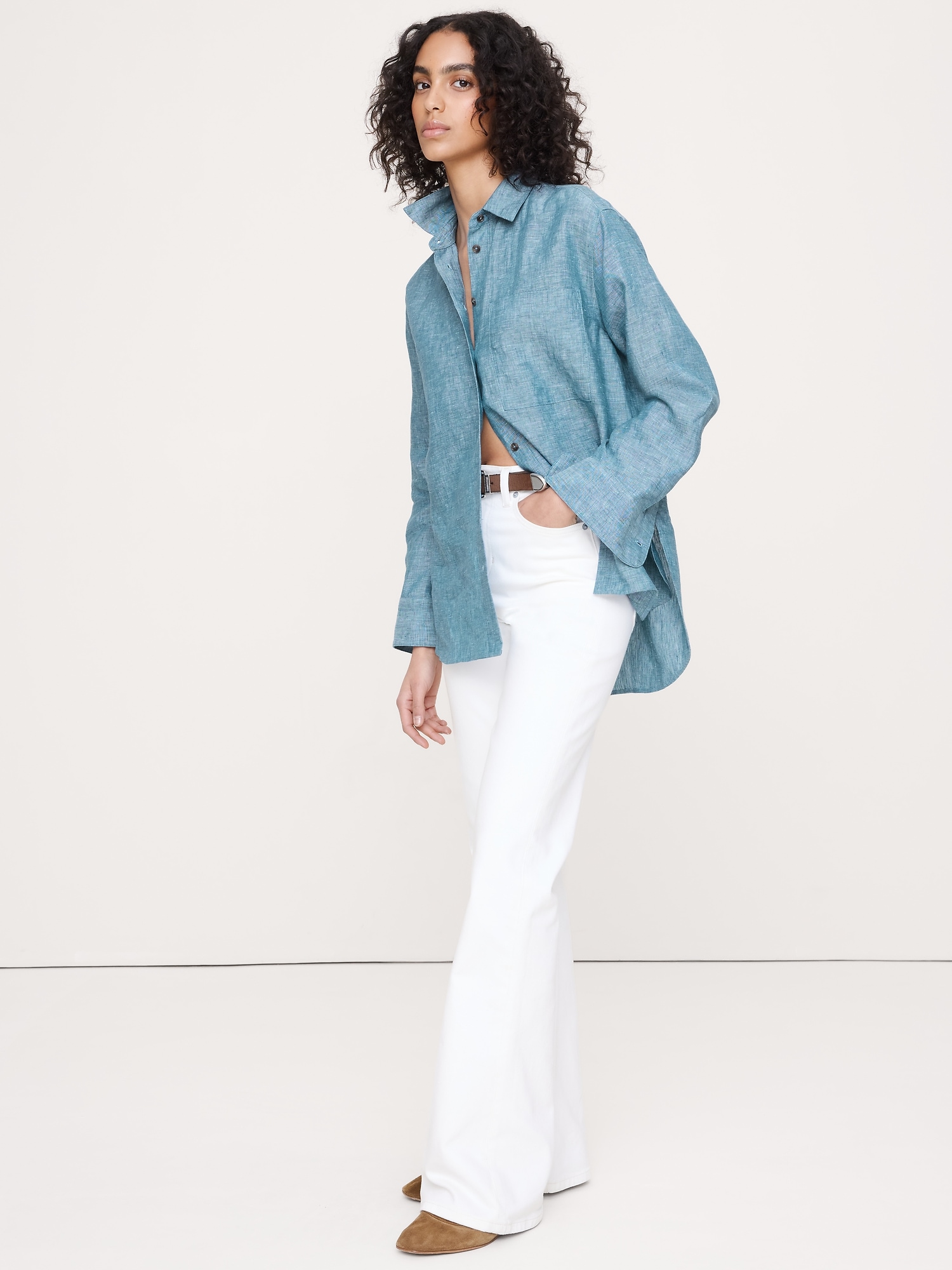 The Oversized Linen Shirt