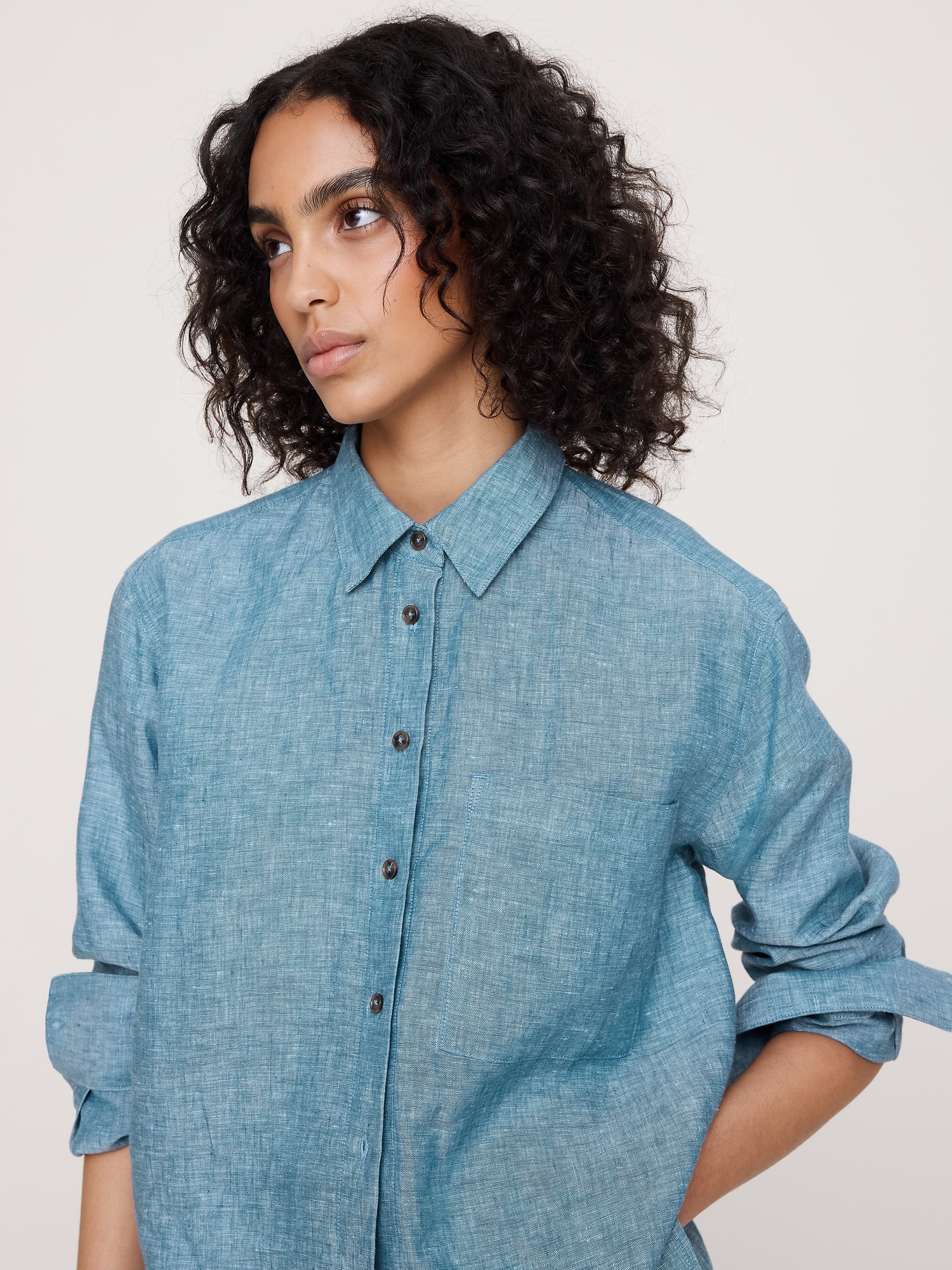 Image number 4 showing, The Oversized Linen Shirt