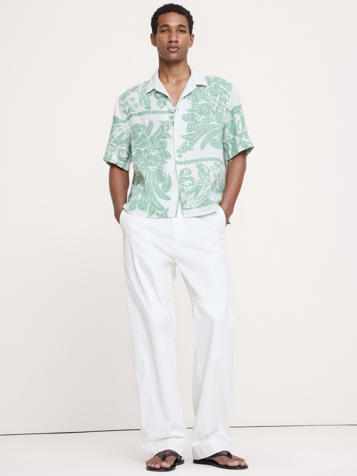 Мужская рубашка Banana Republic Relaxed-Fit Printed Linen Resort, цвет: Зелёный с принтом — фото 3