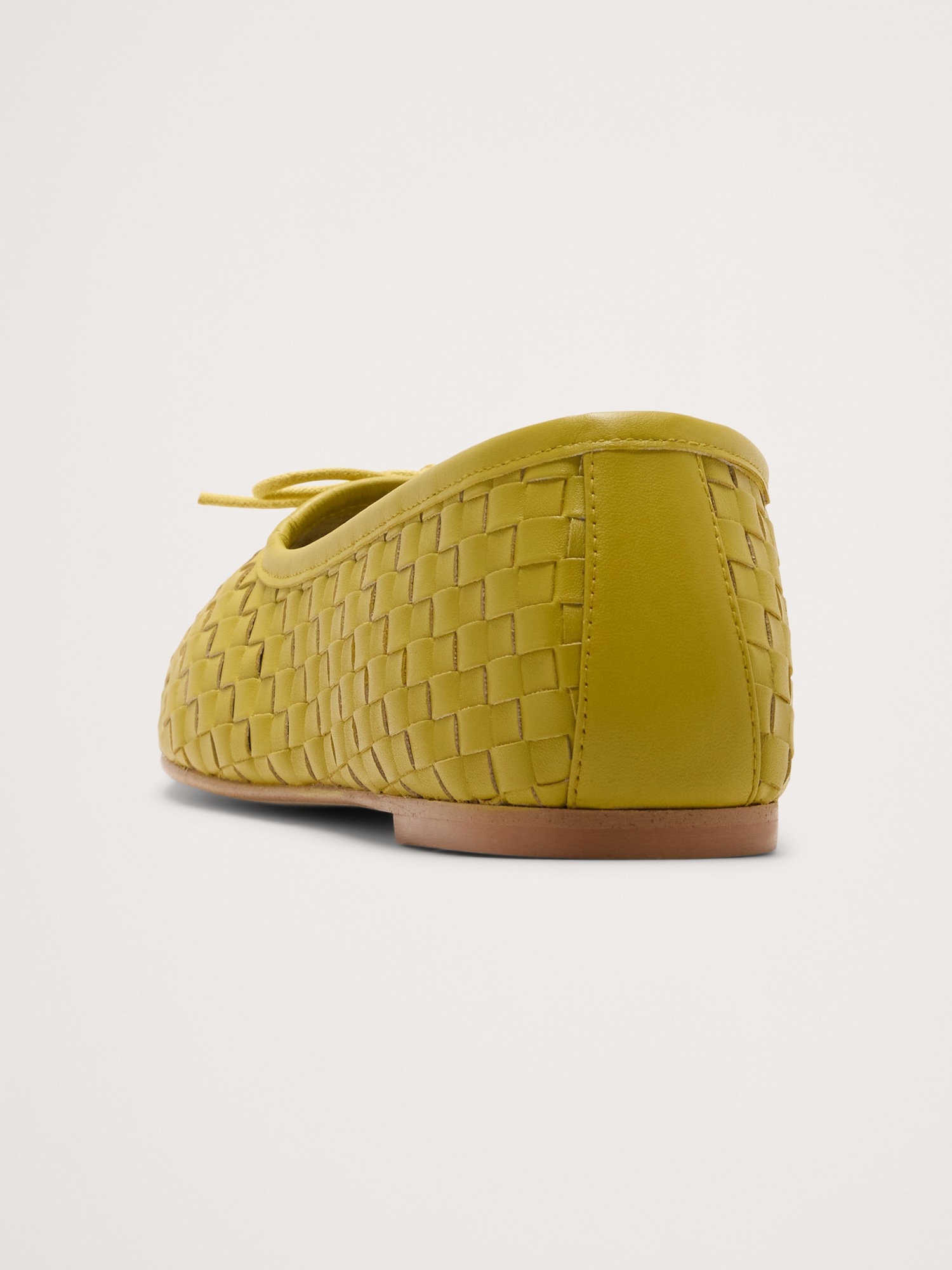 Banana Republic Roma Woven Leather Flat by Freda Salvador, цвет: Зелёный шартрез — фото 4