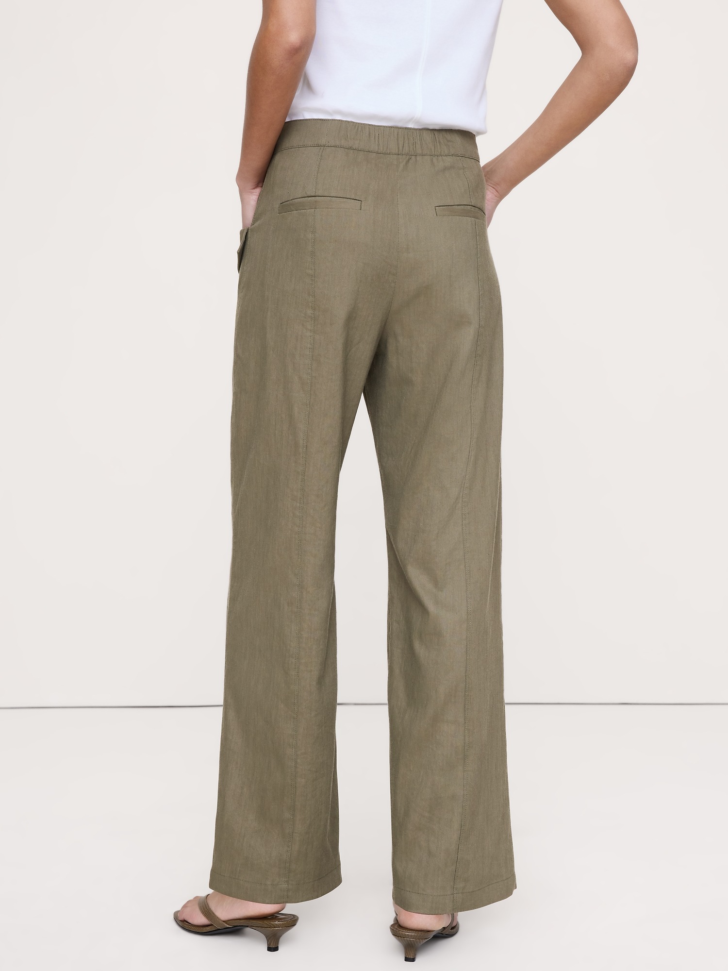 Image number 7 showing, Mid-Rise Straight Utility Pant in Stretch Linen-Viscose