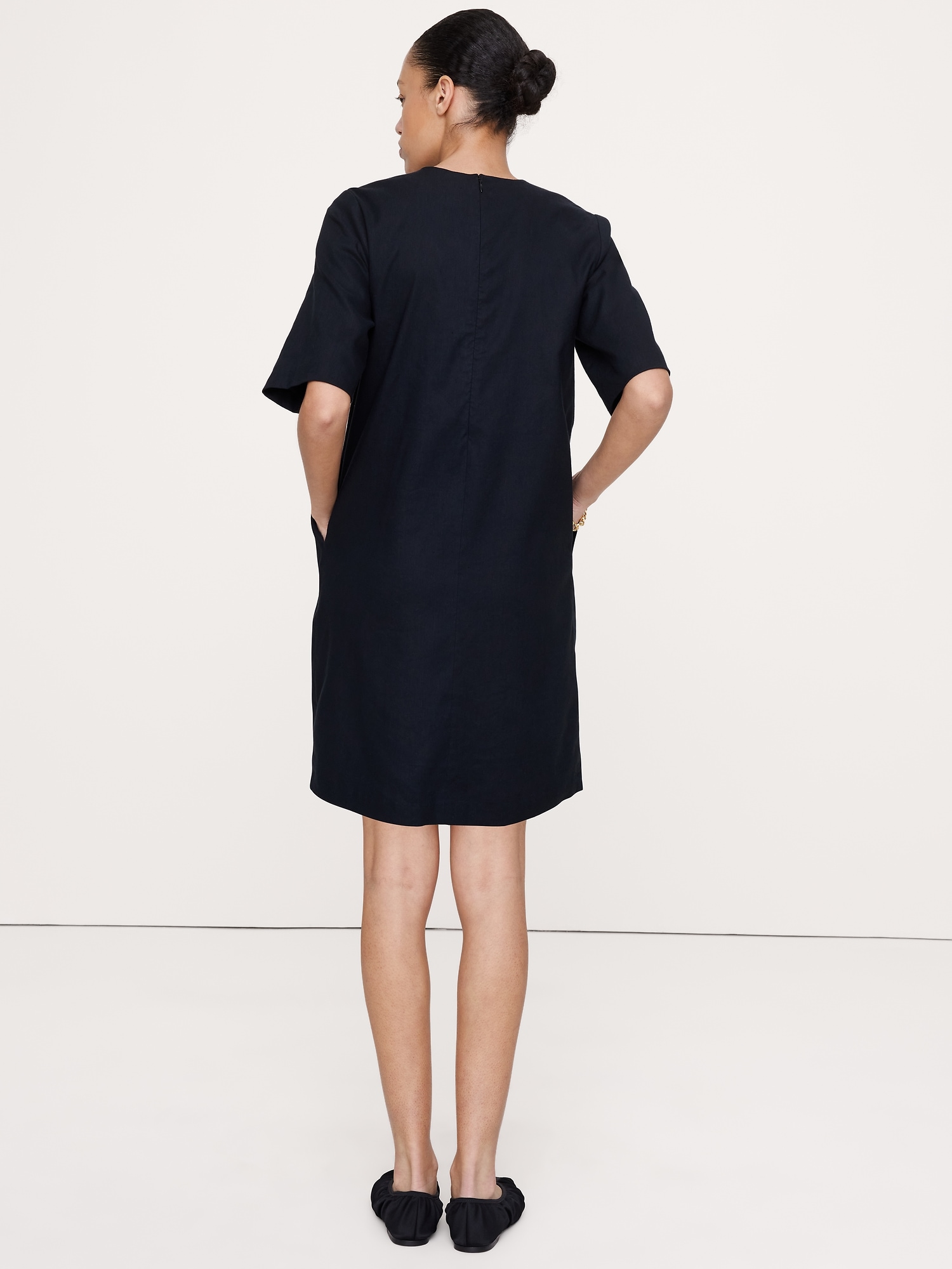 Image number 3 showing, Linen-Viscose Shift Dress