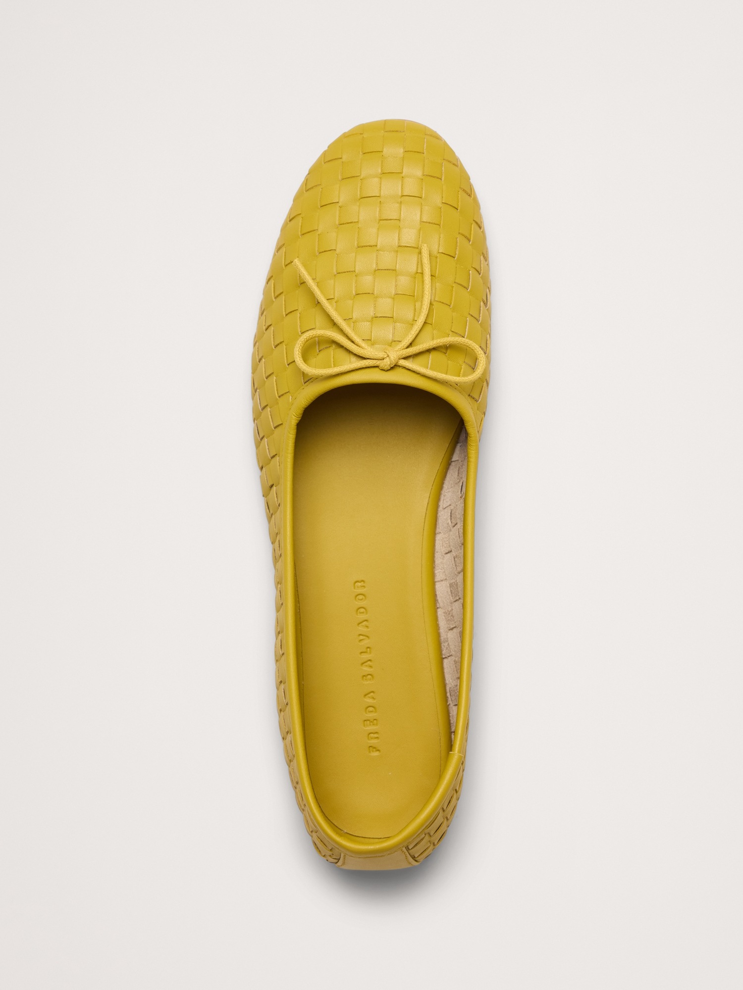 Banana Republic Roma Woven Leather Flat by Freda Salvador, цвет: Зелёный шартрез — фото 5
