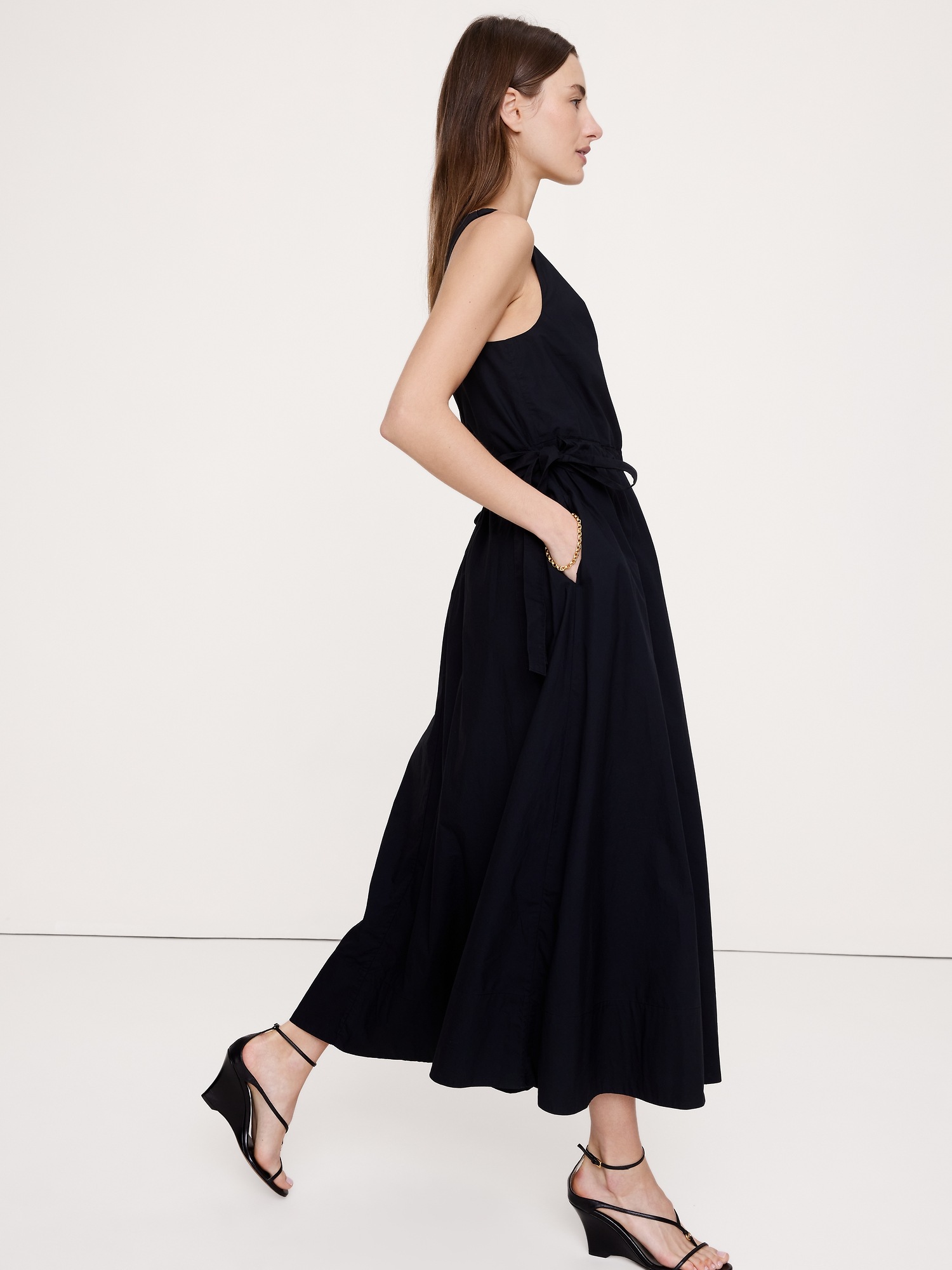 Женское платье Banana Republic Twisted Shoulder Poplin Maxi, цвет: Чёрный — фото 3