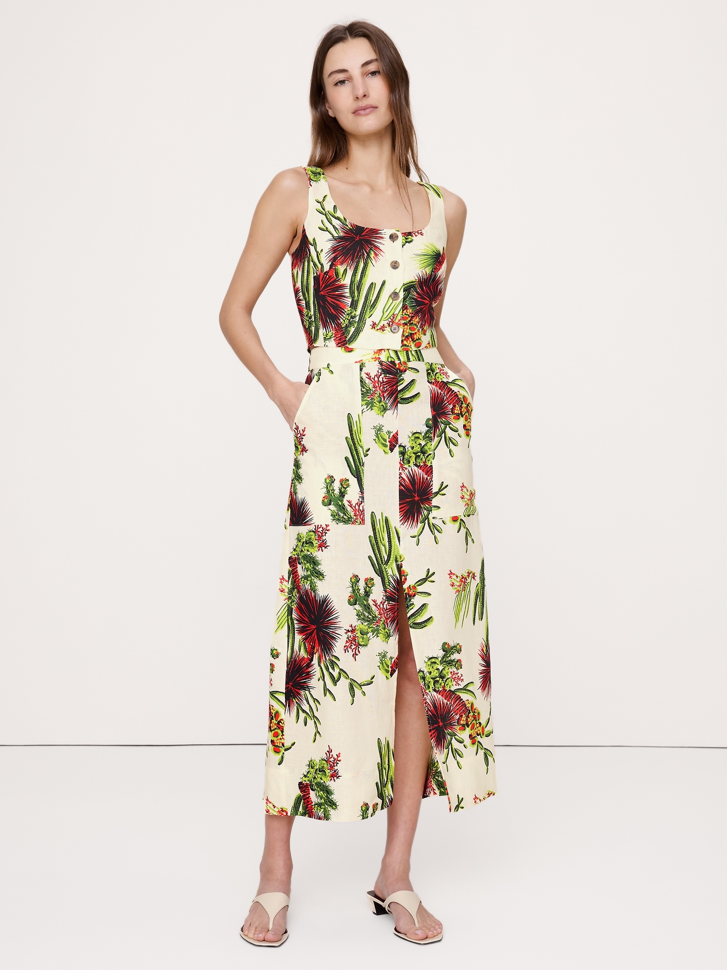 Image number 3 showing, Linen Square-Neck Cropped Tank