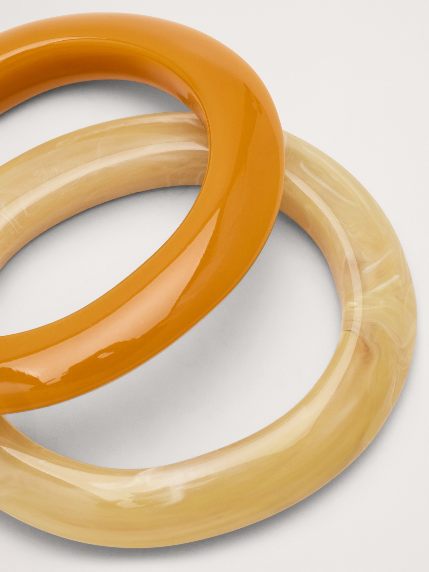 Женские комплекты Ben Amun Marbled Resin Bangle Set, цвет: Бледный жёлтый — фото 2
