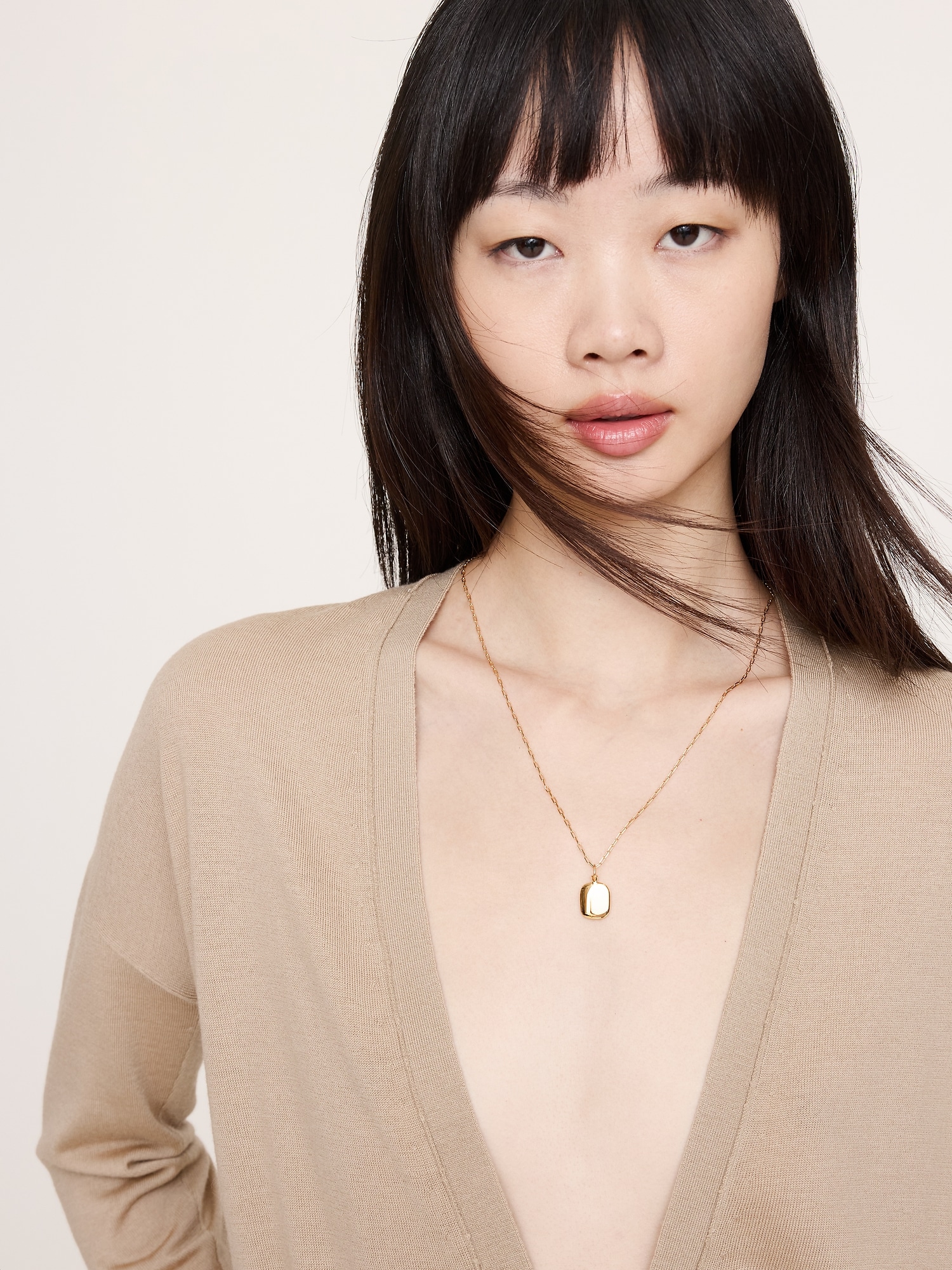 Image number 2 showing, Minimalist Pendant Necklace