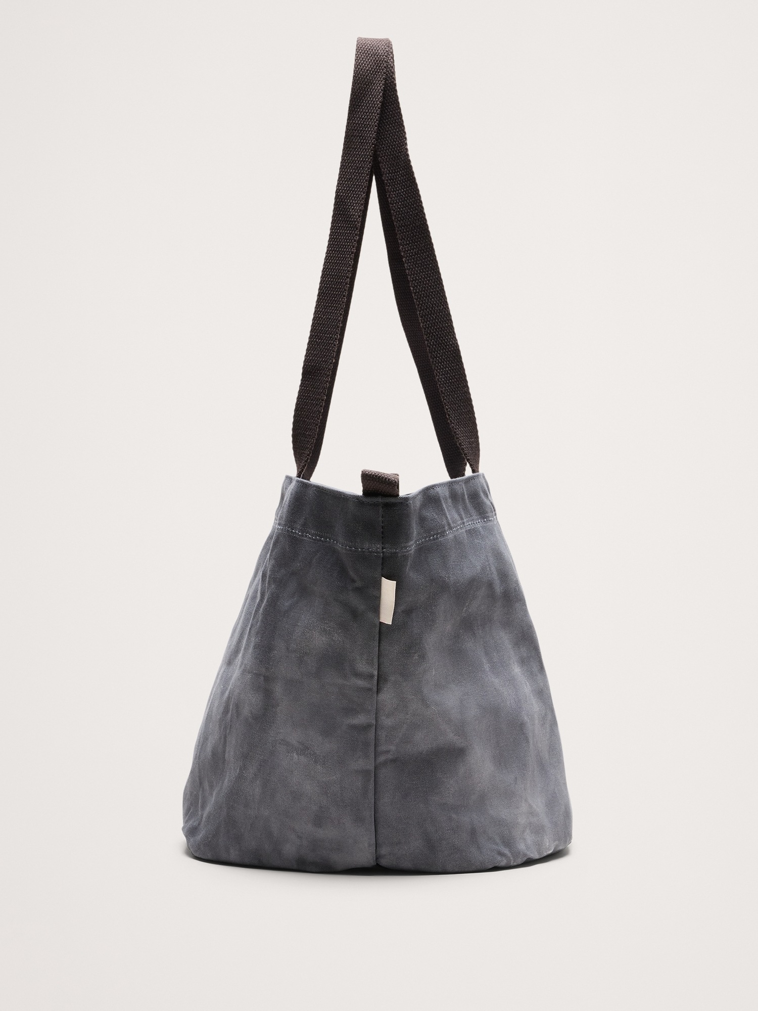 Сумки Banana Republic Waxed Drawstring Market Tote by CB Station, цвет: Сланцевый — фото 3