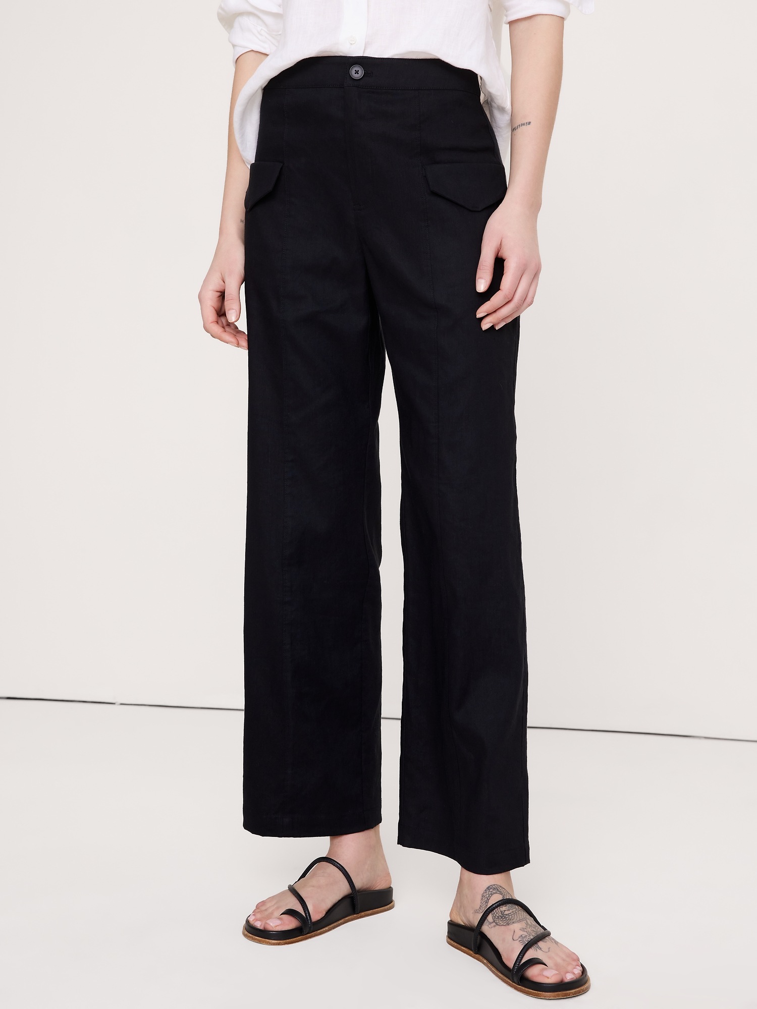 Женские брюки Banana Republic High-Rise Straight Utility Pant in Stretch Linen-Viscose, цвет: Чёрный — фото 3