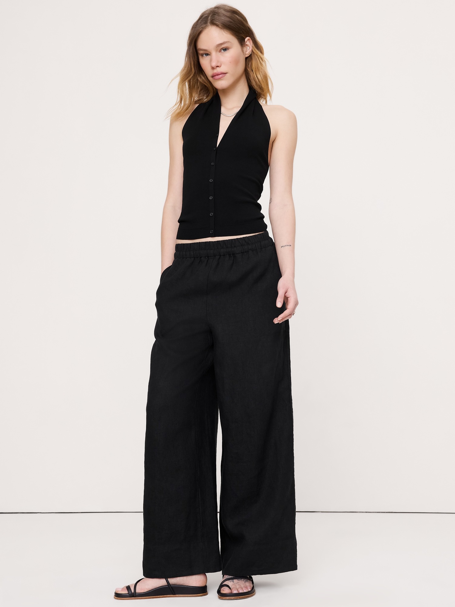 Женский топ Banana Republic Sculpted Button-Front Halter Top, цвет: Чёрный — фото 3