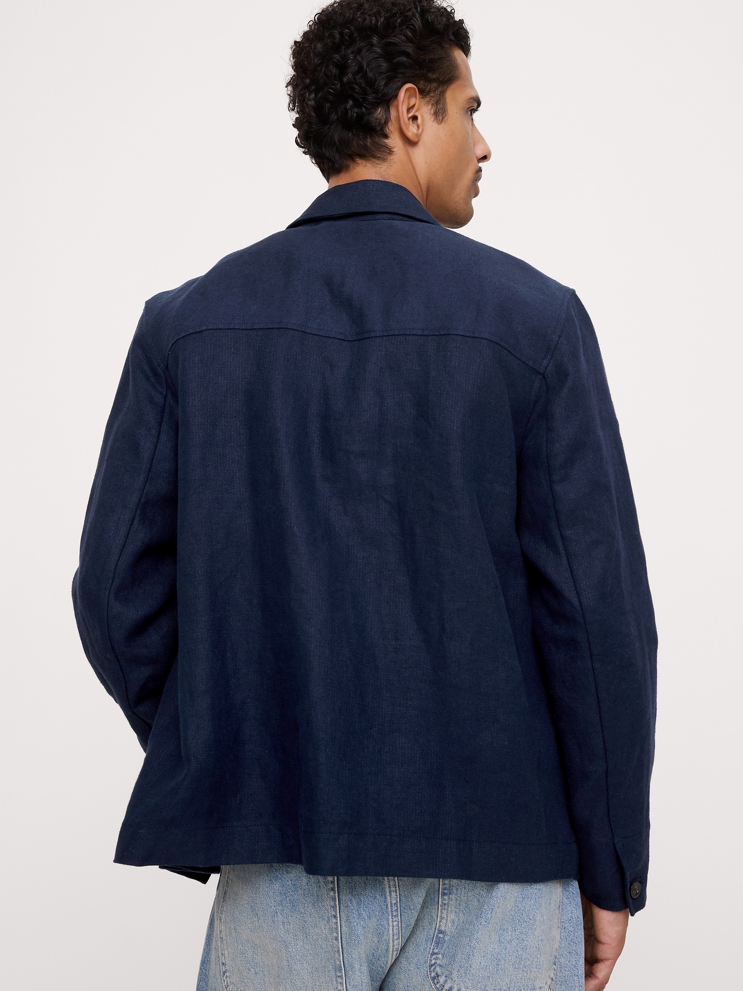 Мужская куртка Banana Republic Linen Four-Pocket Shirt Jacket, цвет: Тёмный тёмно-синий — фото 2