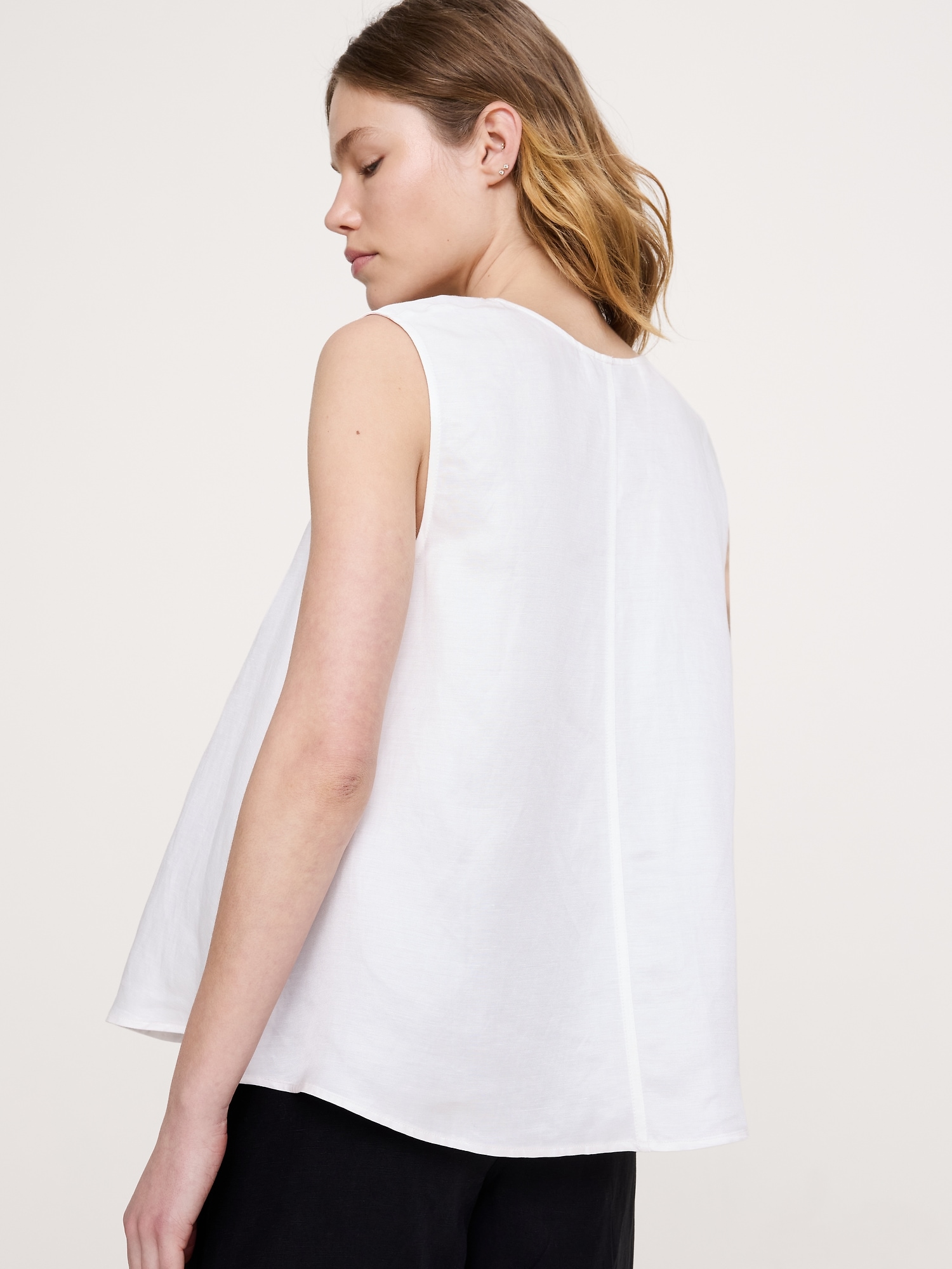 Image number 3 showing, Viscose-Linen Scoop-Neck Tank