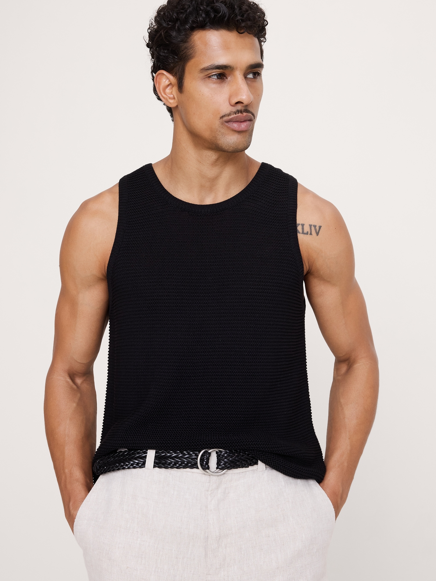 Мужской свитер Banana Republic Cotton Sweater Tank, цвет: Чёрный