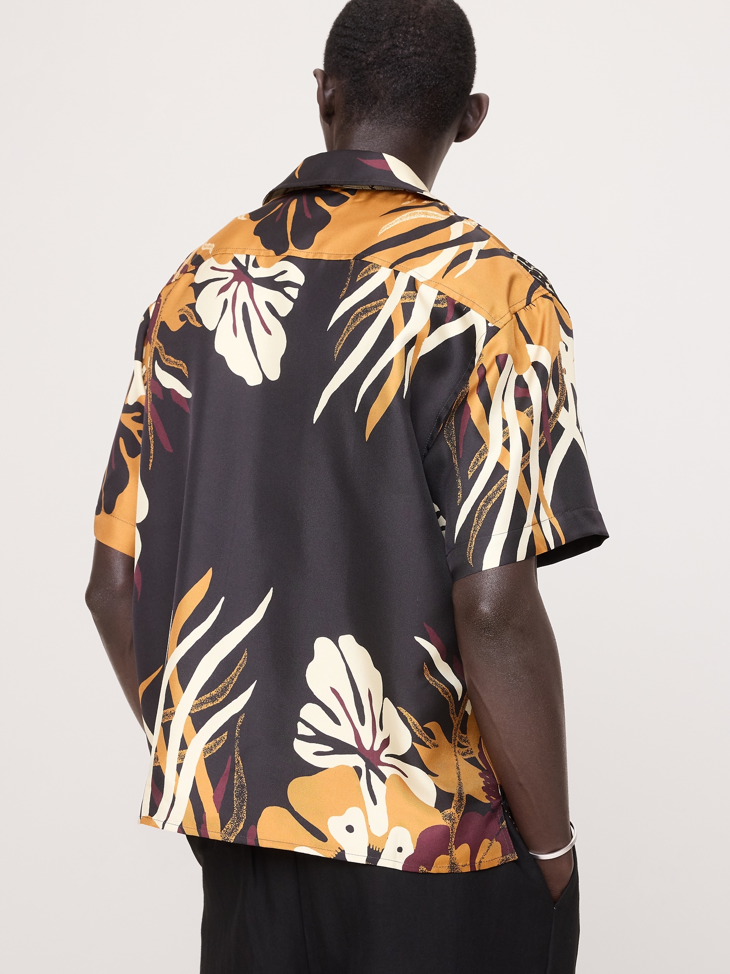 Image number 3 showing, Standard-Fit Silk Resort Shirt