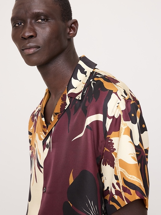 Standard-Fit Silk Resort Shirt | Banana Republic