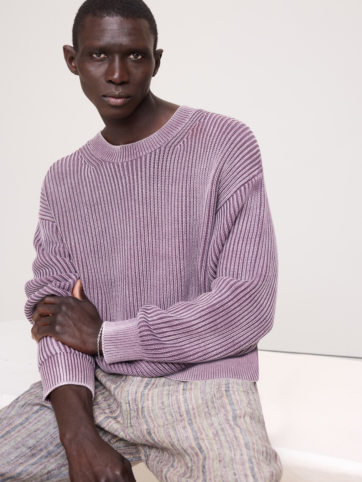 Мужской свитер Banana Republic Ribbed Cotton Crew-Neck, цвет: Сумеречный фиолетовый — фото 3