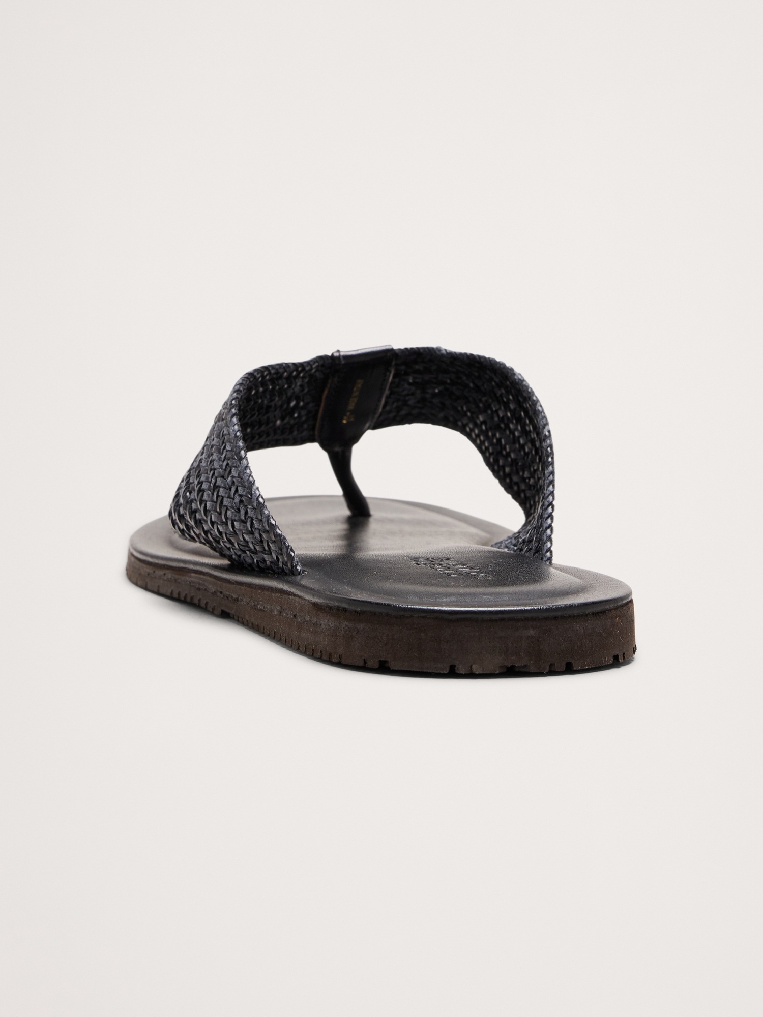 Мужские сандалии Banana Republic Woven Flip Flop Sandal, цвет: Чёрный — фото 4