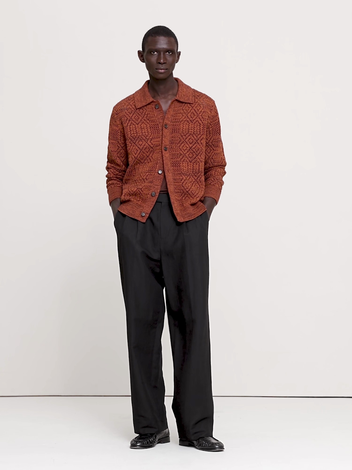 Мужской кардиган Banana Republic Linen-Cotton Textured Polo Cardigan, цвет: Бордовый коричневый — фото 5