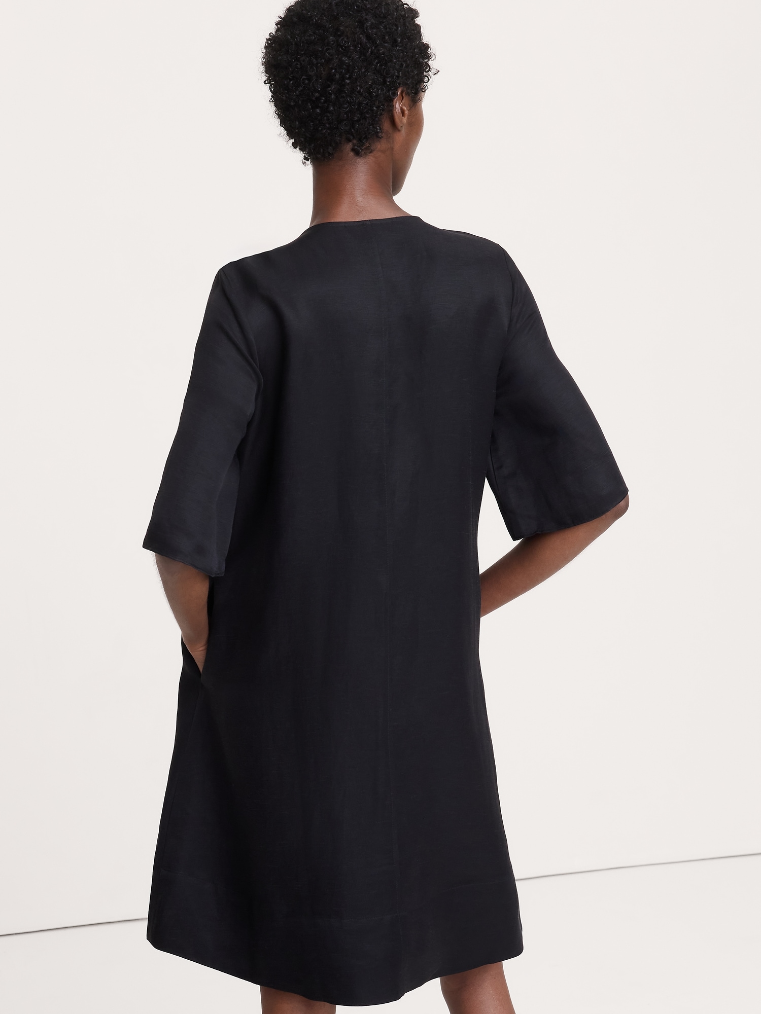 Image number 4 showing, Viscose-Linen Scoop-Neck Mini Dress