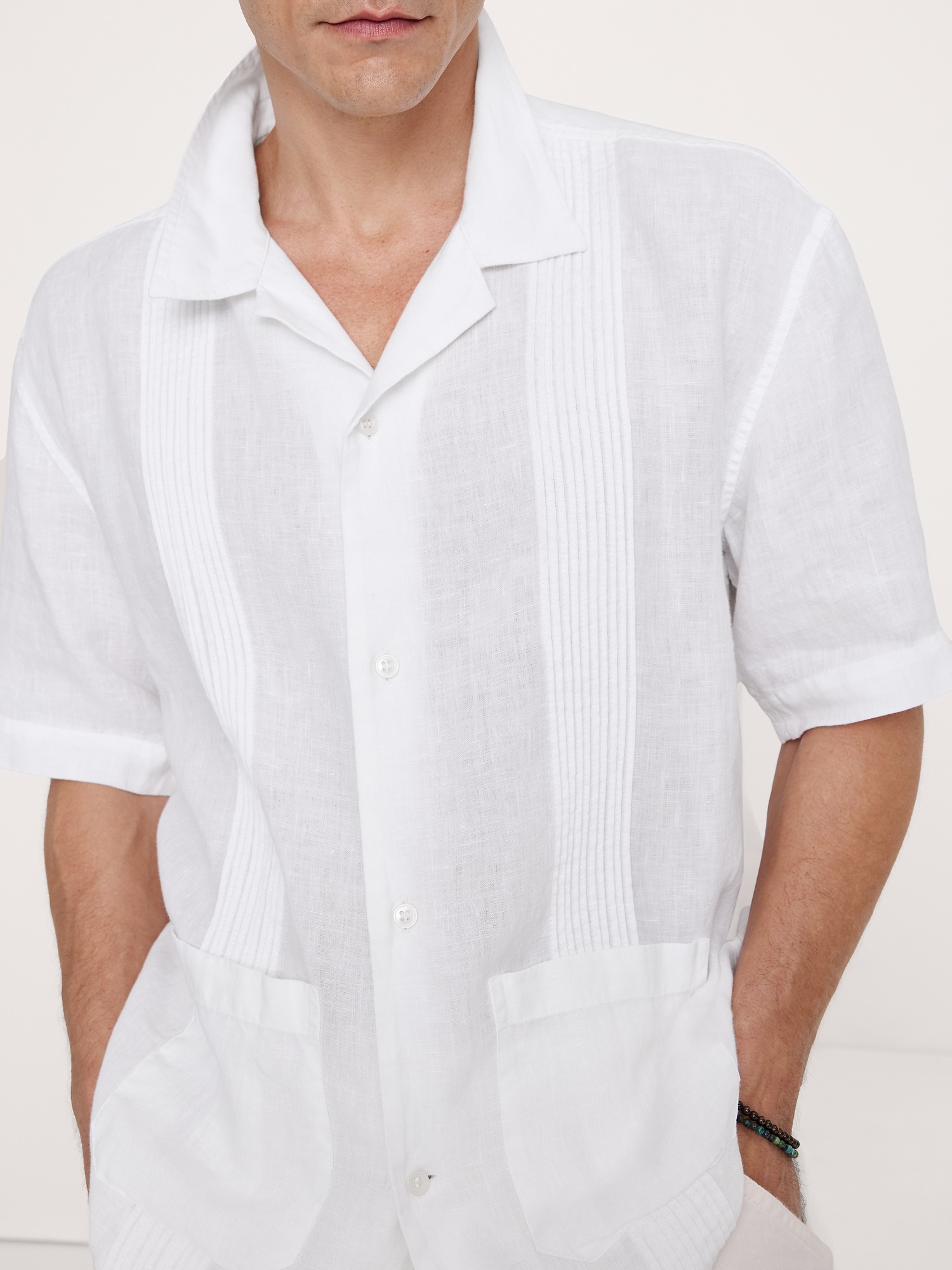 Мужская рубашка Banana Republic Relaxed-Fit Pleated Linen Resort, цвет: Белый — фото 5