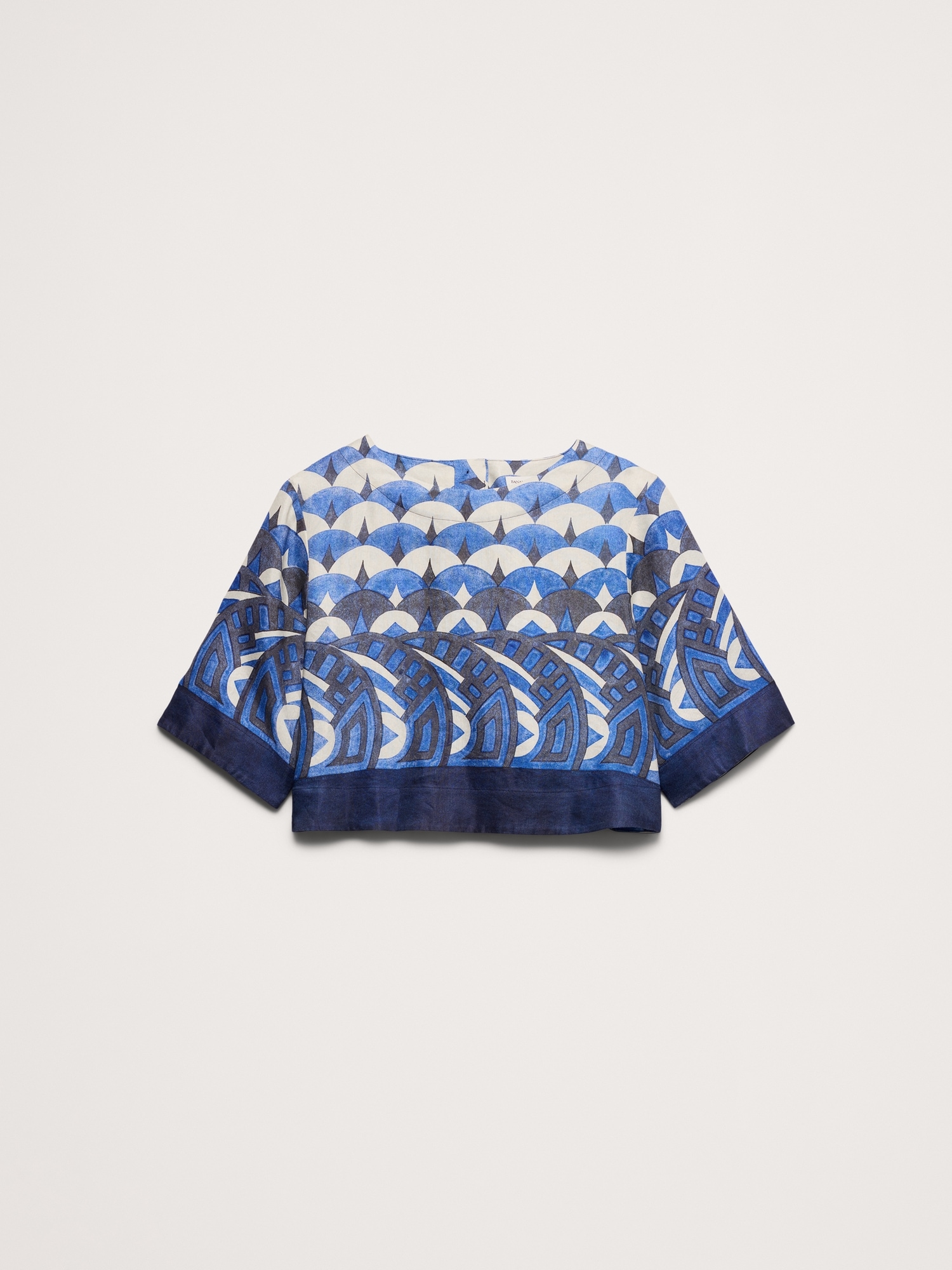 Image number 4 showing, Viscose-Linen Boat-Neck Cropped Top