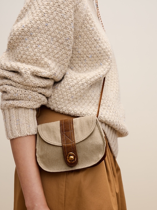 Archive Reissue Essential Crossbody Bag | Banana Republic Archive Reissue Essential Crossbody Bag | Banana Republic