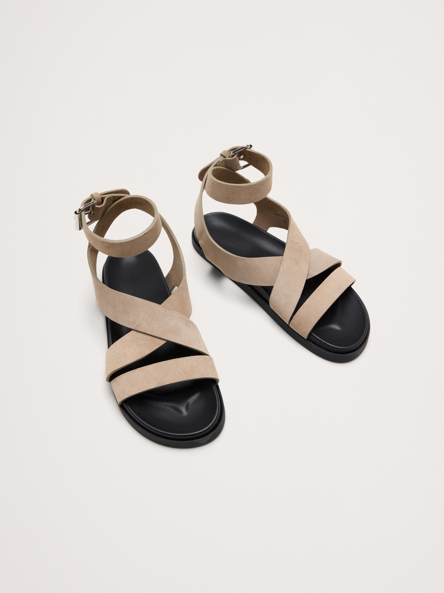 Женские сандалии Banana Republic Italian Suede Ankle-Strap Sandal, цвет: Бежевый — фото 3