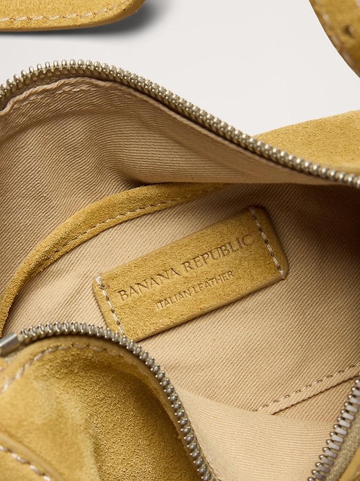 banana republic italian leather mini backpack Zamina Convertible Meet our Italian Leather Mini Convertible Backpack New with tags Banana Republic