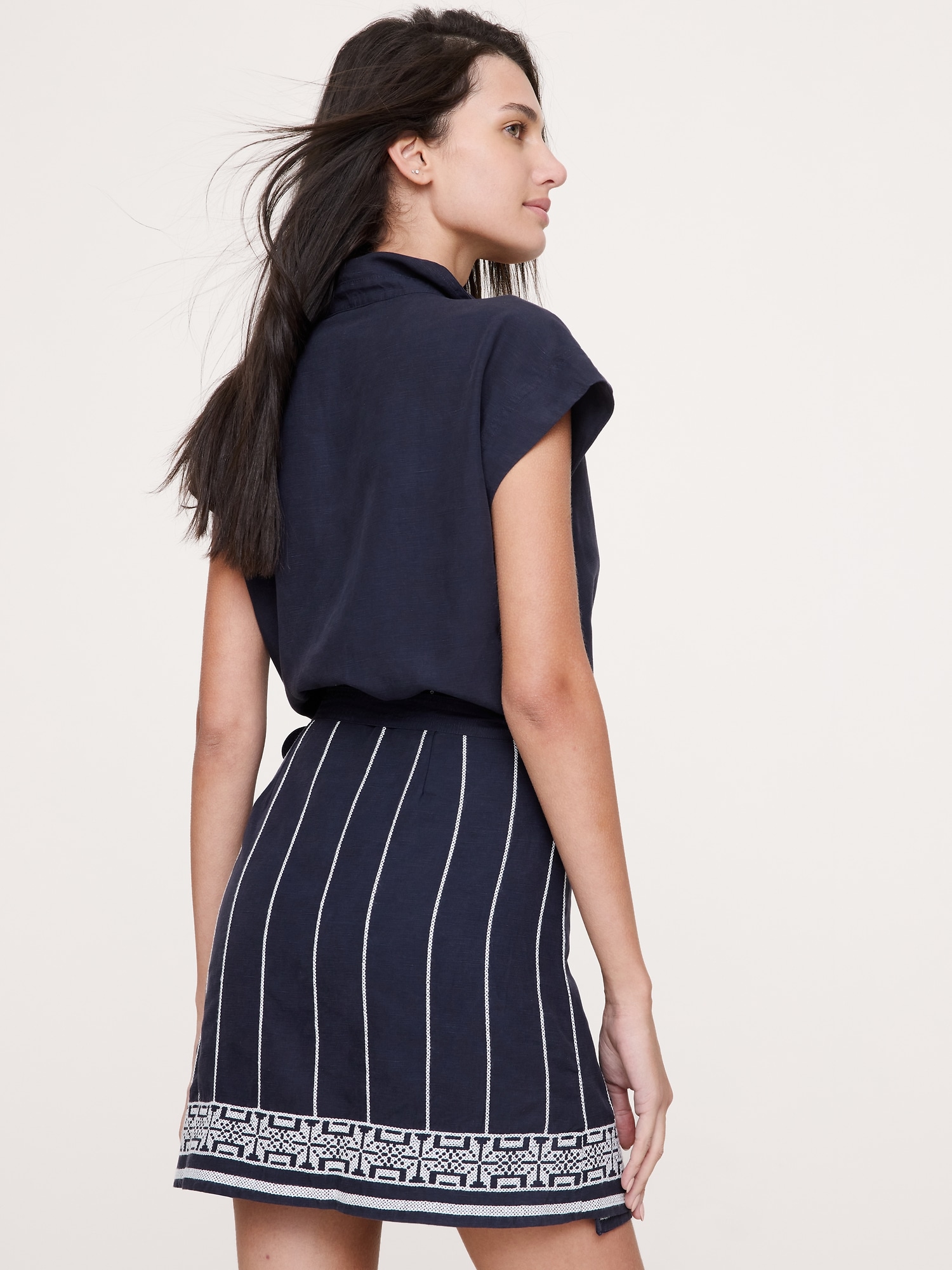 Image number 5 showing, Embroidered Tencel™-Linen Wrap Dress