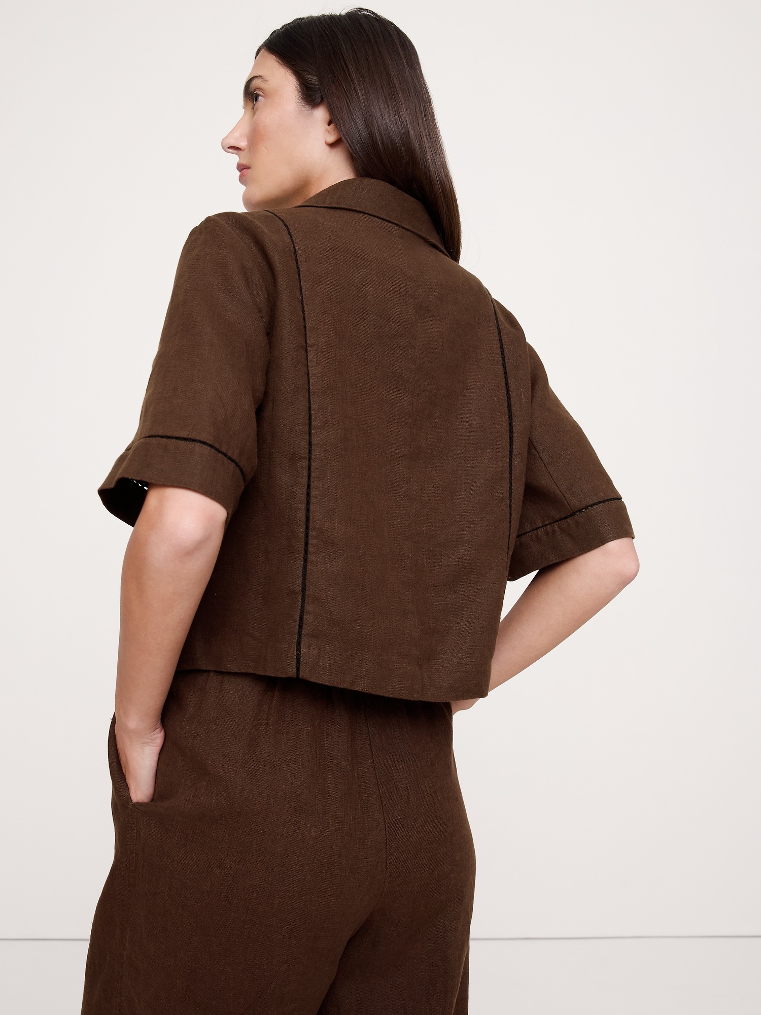 Женский топ Banana Republic Linen Short-Sleeve Blazer Top, цвет: Коричневый — фото 2