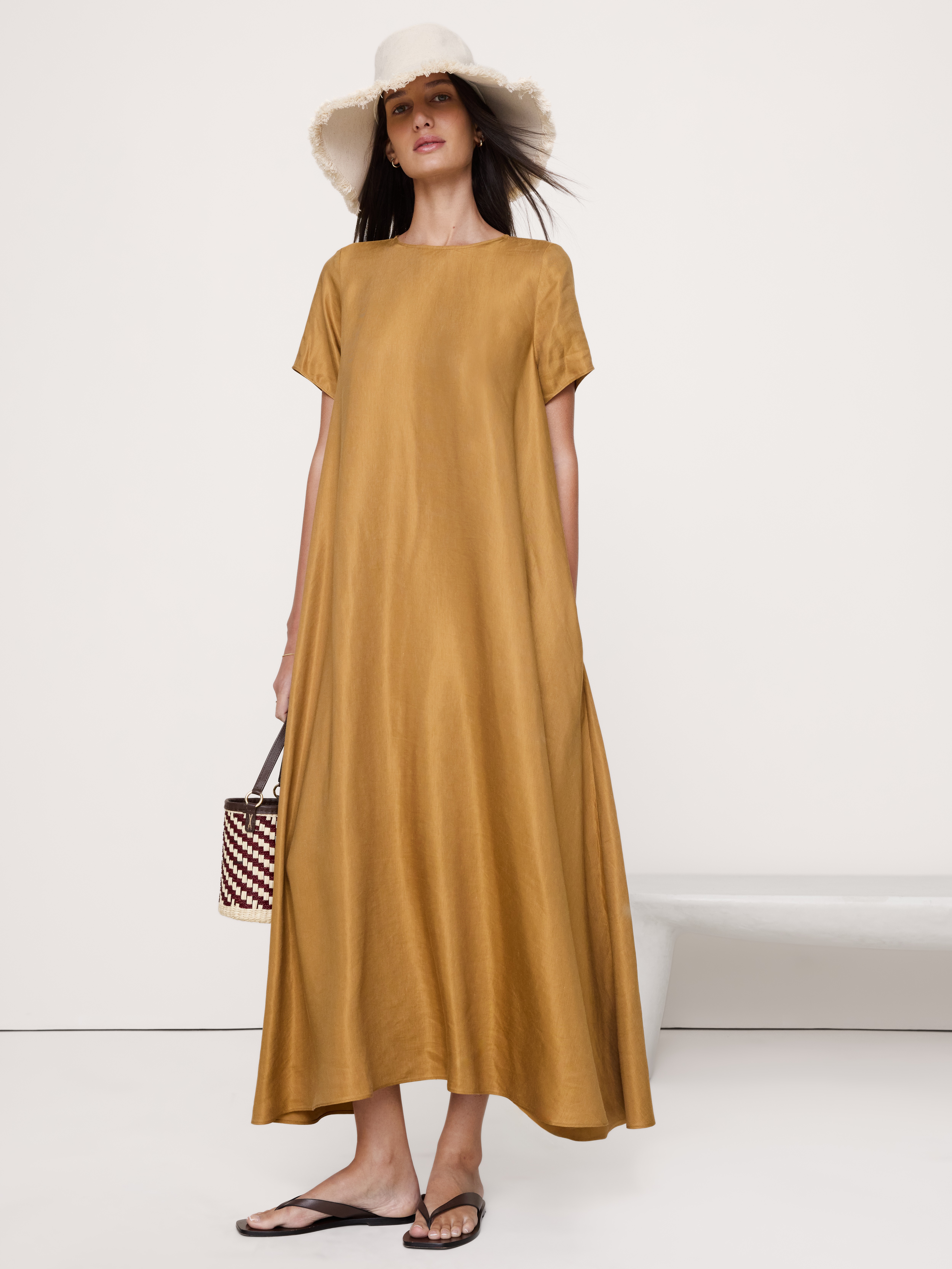 Viscose-Linen Trapeze Maxi Dress