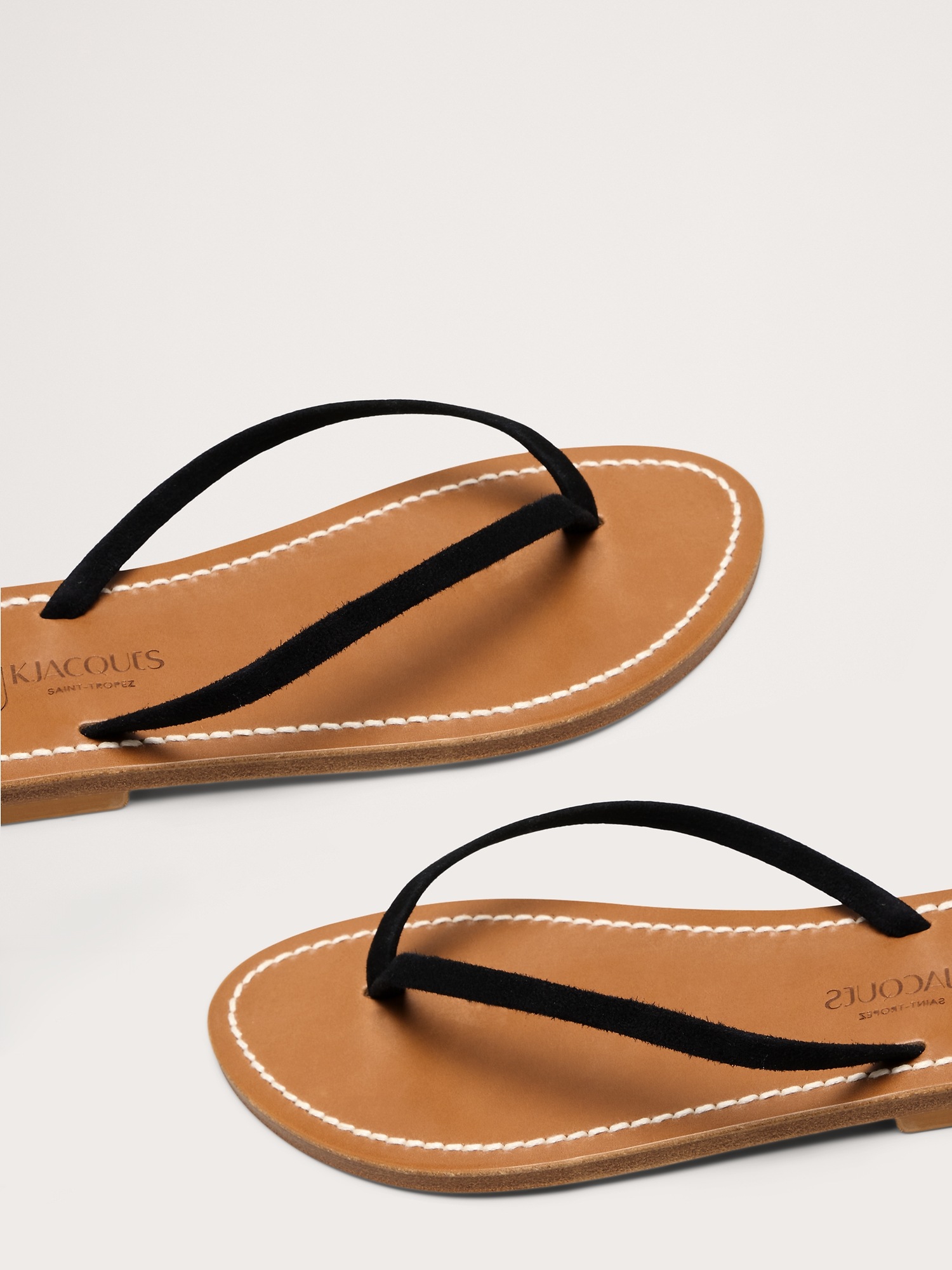 Женские сандалии Banana Republic Venise Leather Flip Flop by K Jacques, цвет: Чёрный — фото 6