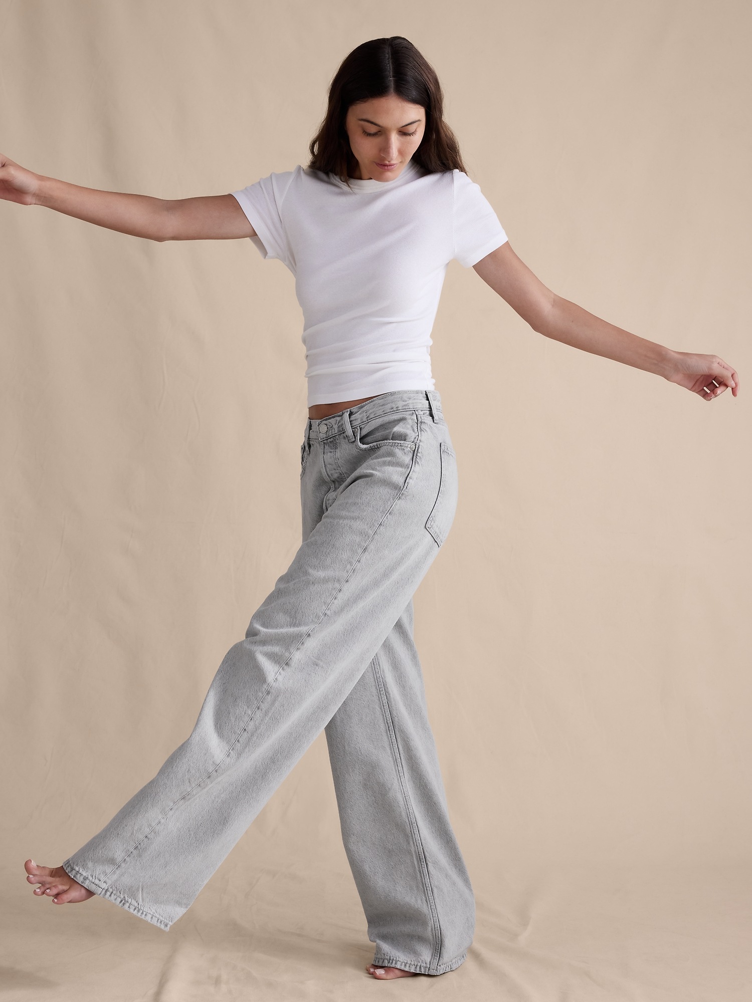 Image number 5 showing, Mid-Rise Baggy-Straight Lightweight Jean