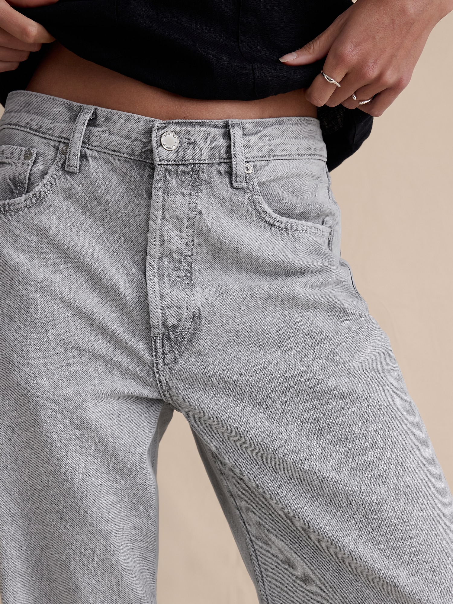 Image number 4 showing, Mid-Rise Baggy-Straight Lightweight Jean