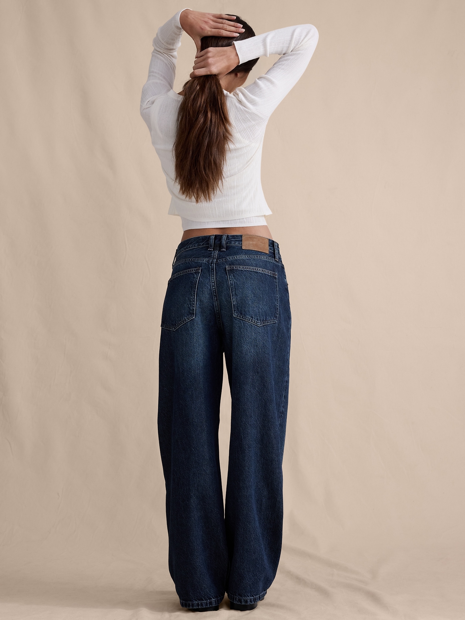 Image number 3 showing, Mid-Rise Baggy-Straight Lightweight Jean