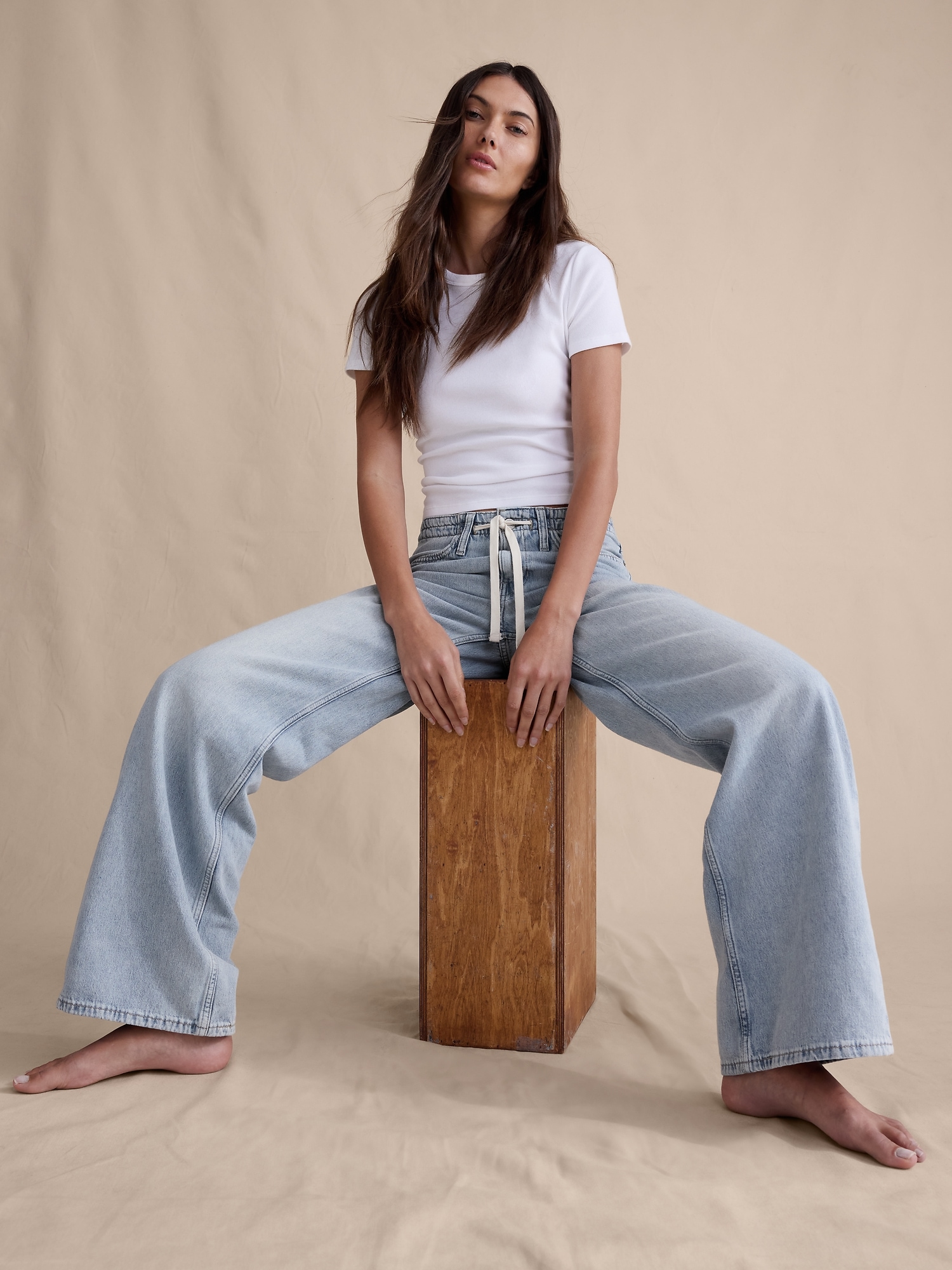 Image number 5 showing, Mid-Rise Wide-Leg Drawstring Jean