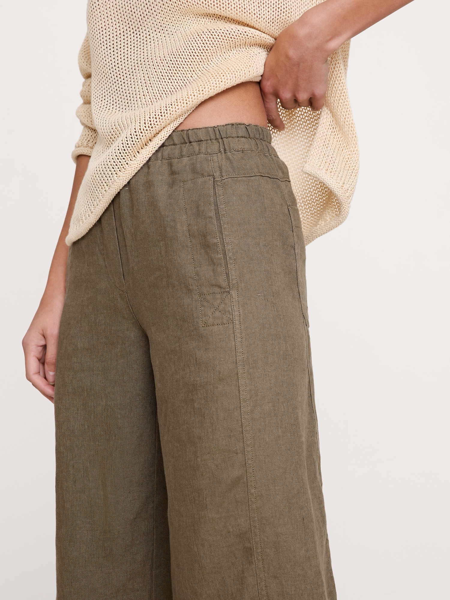 Image number 7 showing, Mid-Rise Relaxed Painter Pull-On Pant in Linen