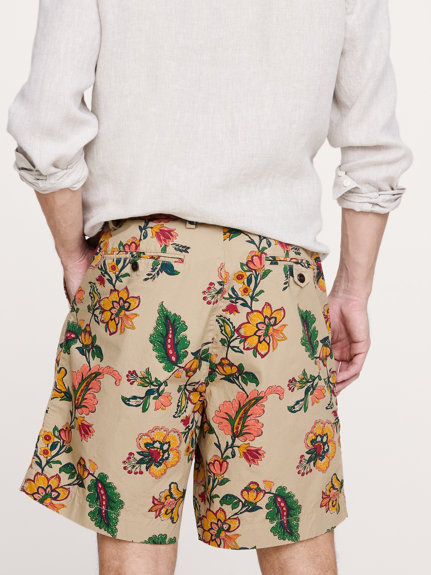 Image number 2 showing, 8" Floral Bermuda Short