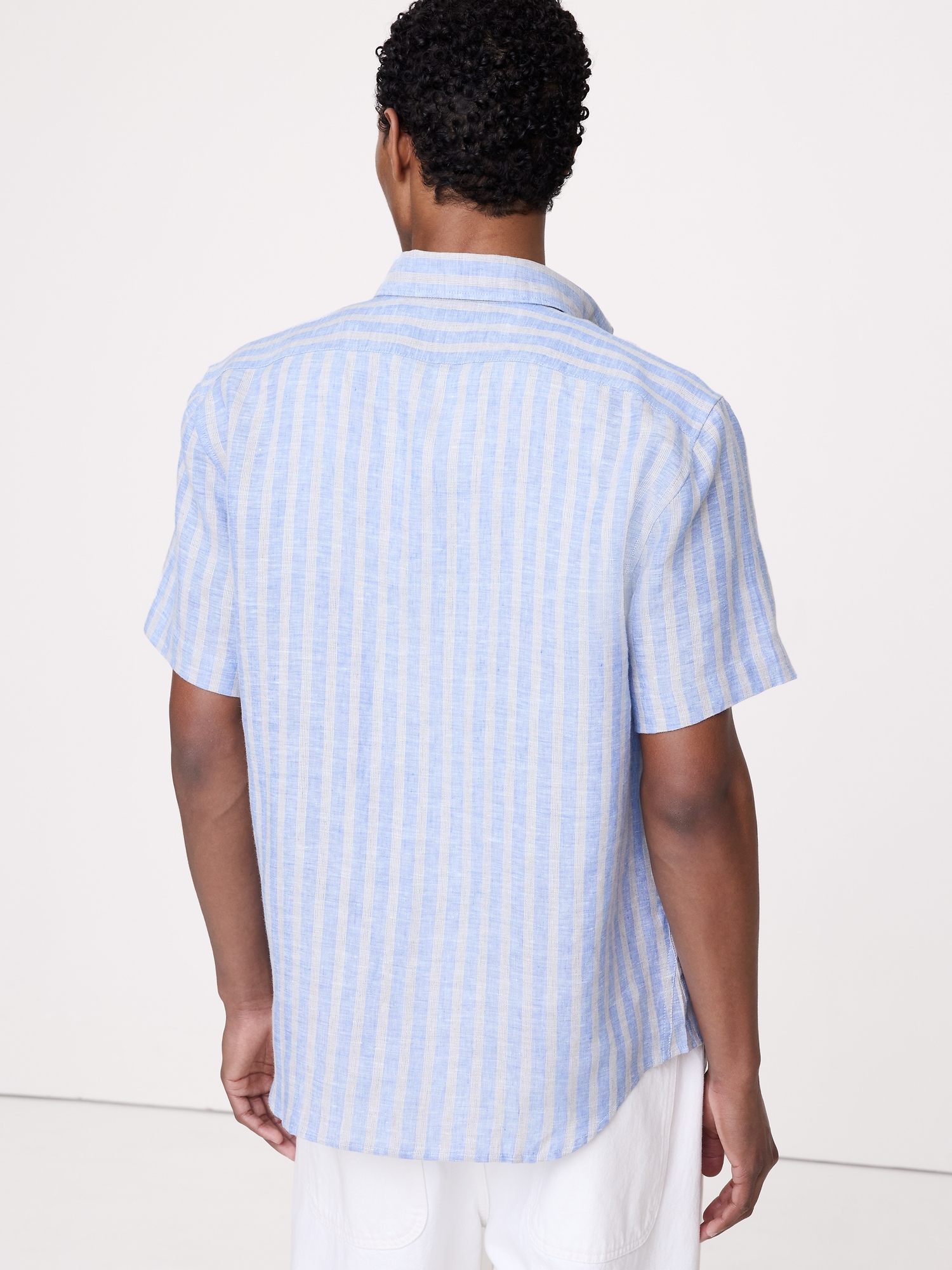 Image number 2 showing, Standard-Fit Linen Short-Sleeve Shirt