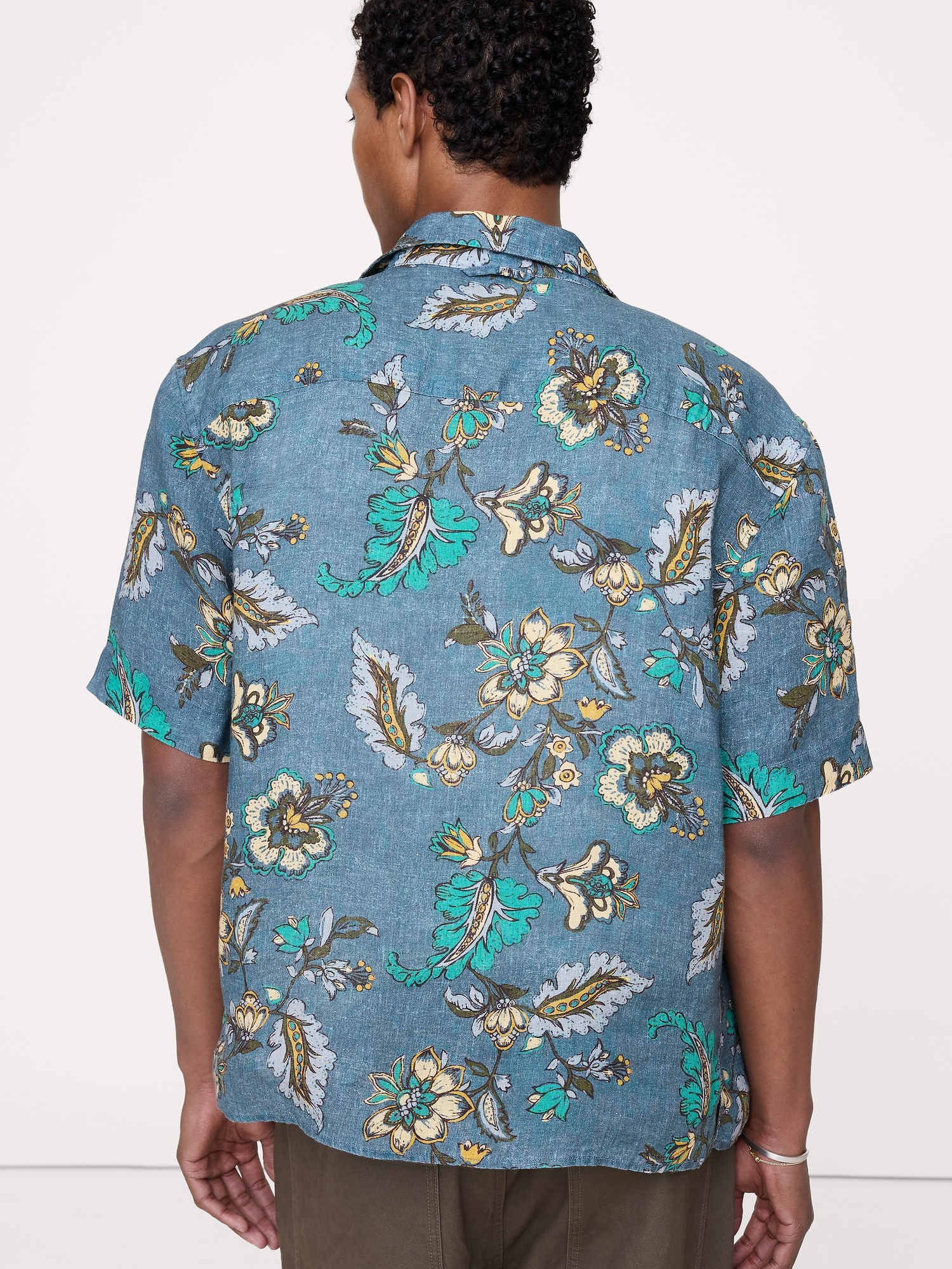 Image number 2 showing, Standard-Fit Linen Resort Shirt