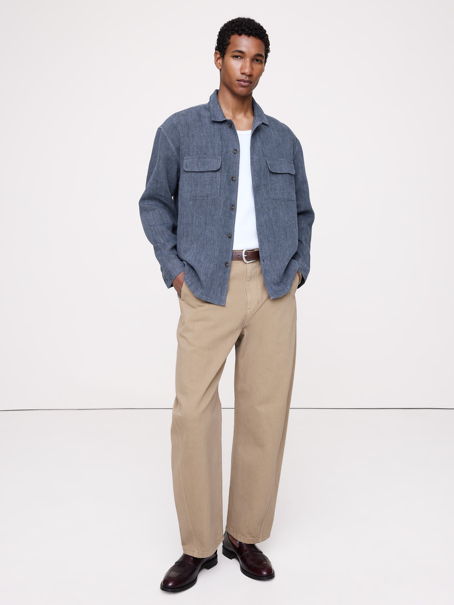 Мужская рубашка Banana Republic Relaxed-Fit Linen Resort, цвет: Синий, вариант 1 — фото 3