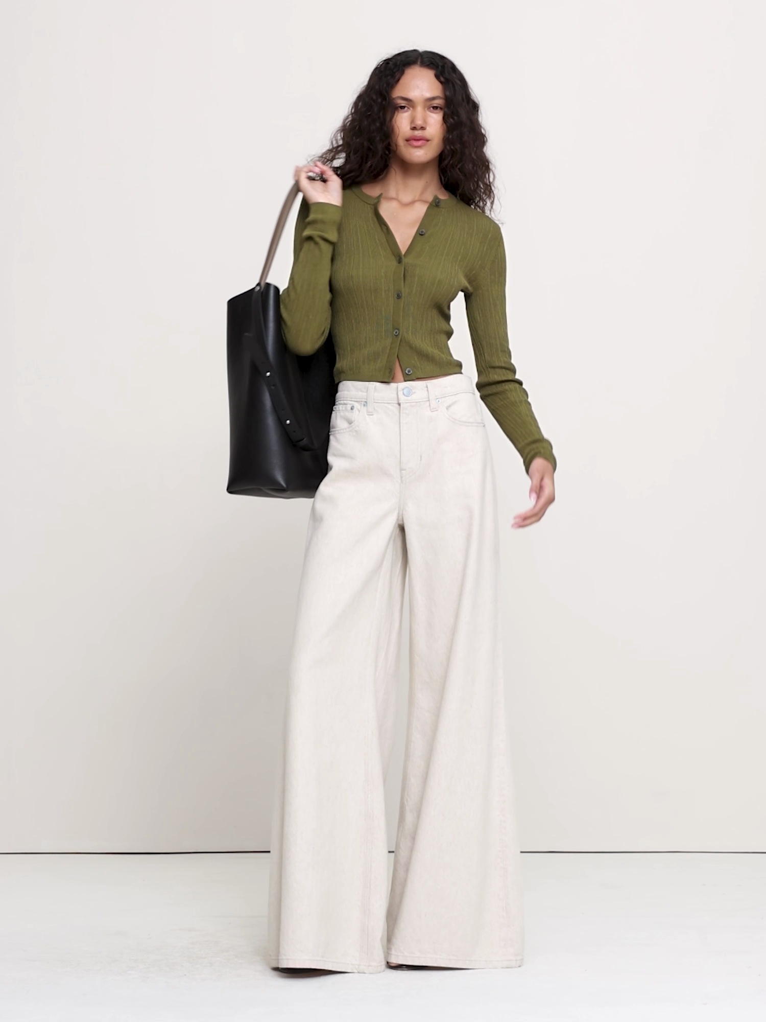 Женский кардиган Banana Republic Crinkle Knit Cropped Cardigan, цвет: Зелёный — фото 5