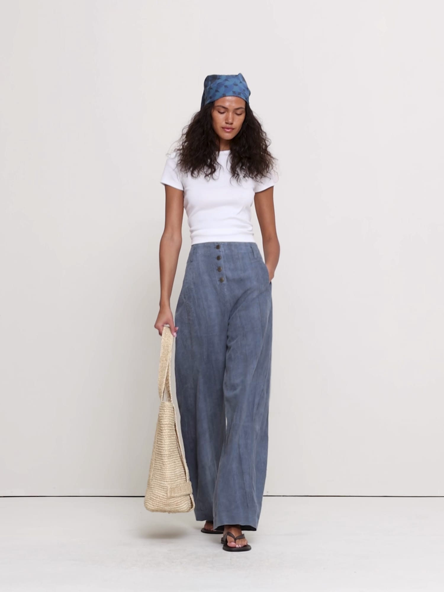 High-Rise Relaxed Barrel Ramie-Cotton Pant - thumbnail 4