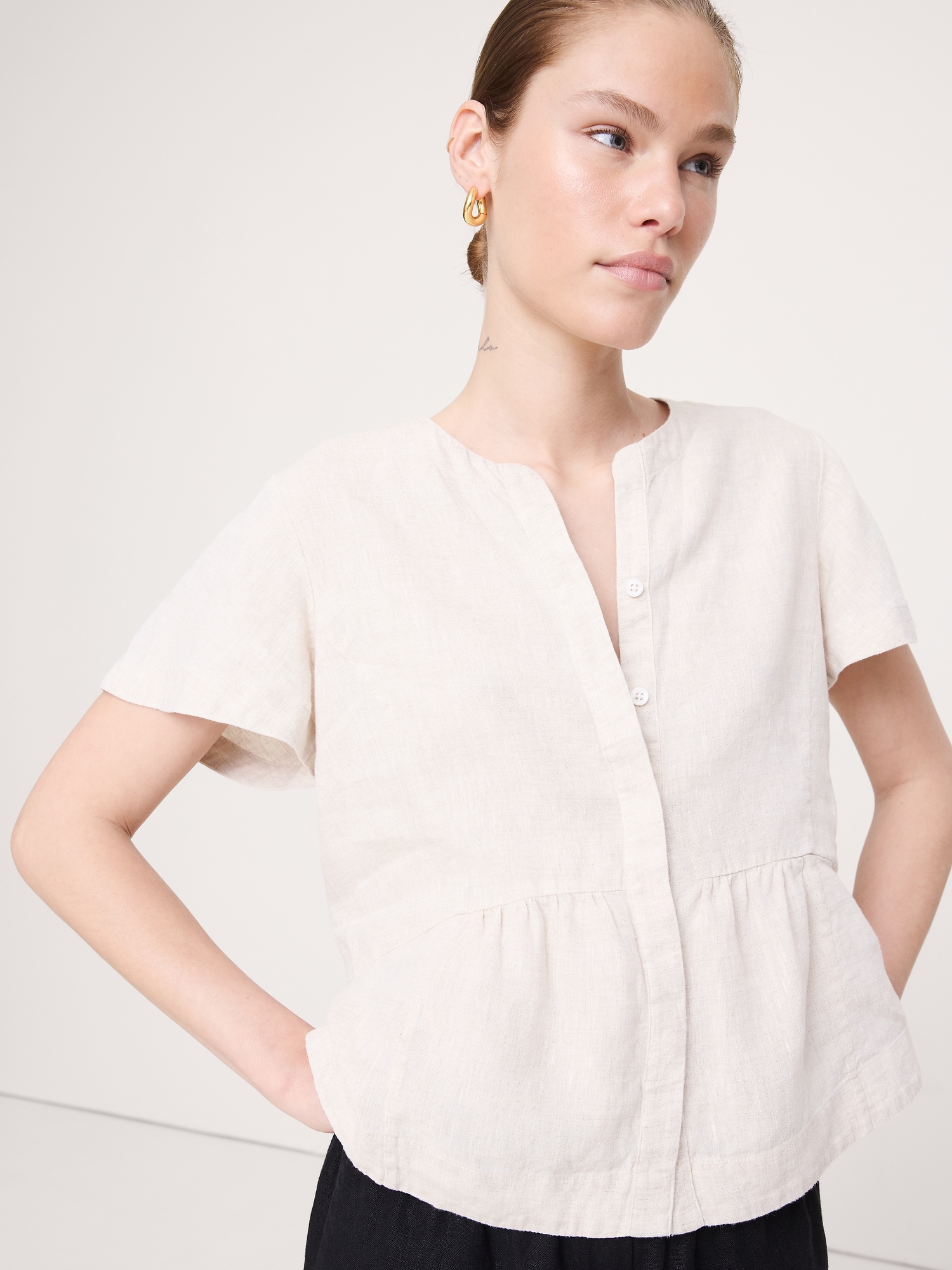 Image number 4 showing, Linen Flutter-Sleeve Top