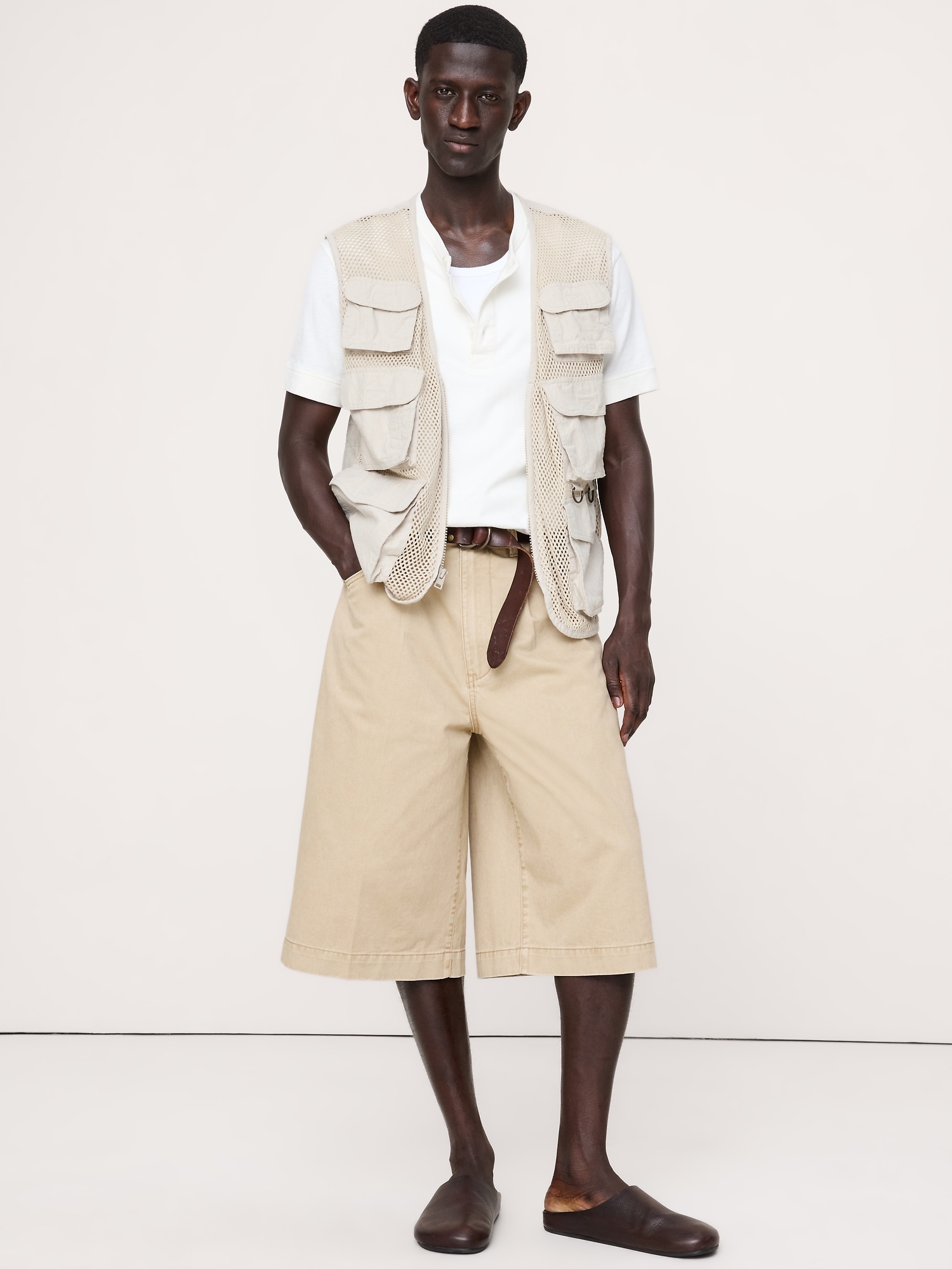 Image number 4 showing, Mesh Photojournalist Vest