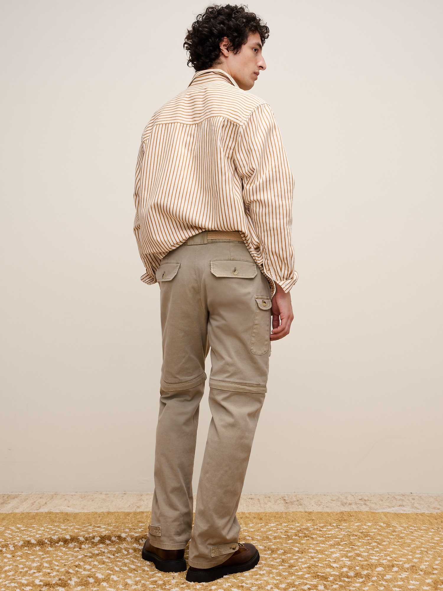 Мужские брюки Banana Republic Archive Reissue Khaki Convertible, цвет: Хаки бежевый — фото 3