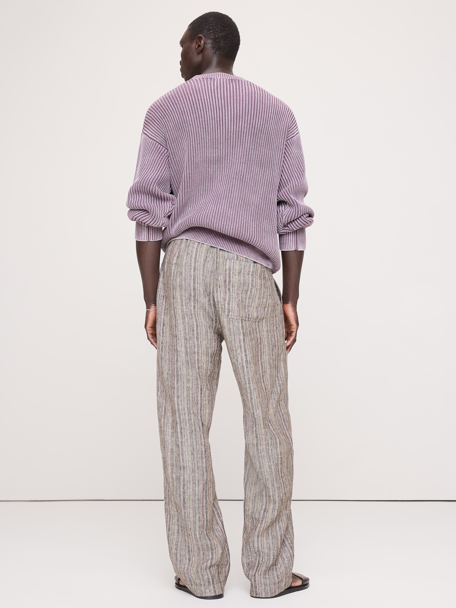 Мужские брюки Banana Republic Relaxed Striped Linen Beach Pant, цвет: Разноцветный полосатый — фото 2